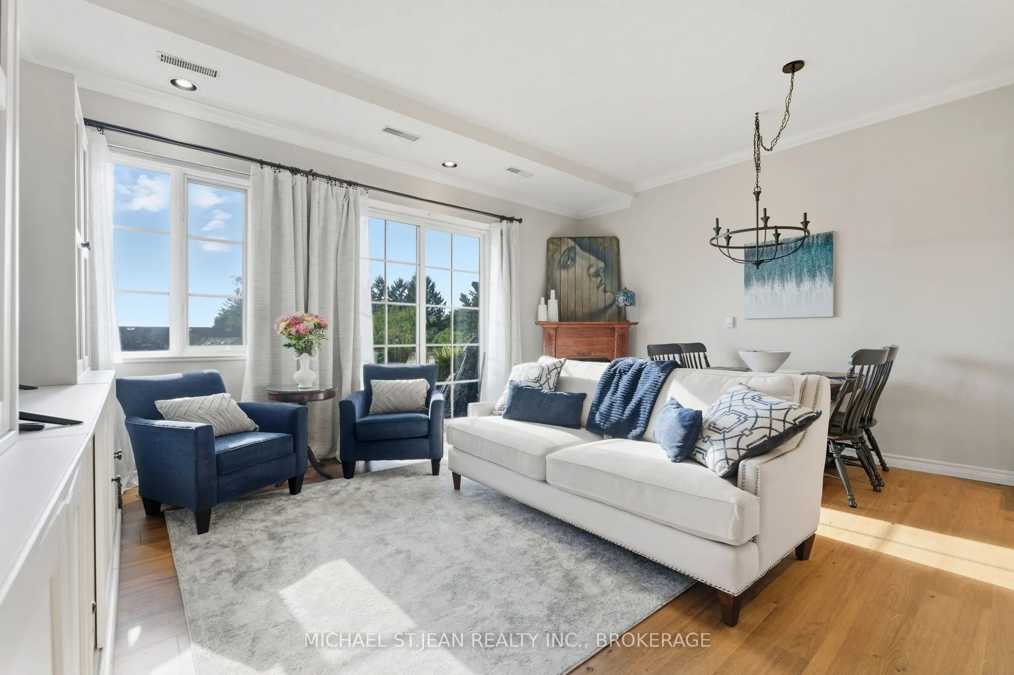 262 Dundas Street E, #311