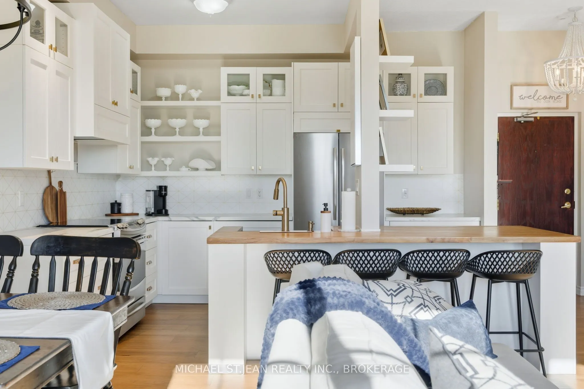 262 Dundas Street E, #311