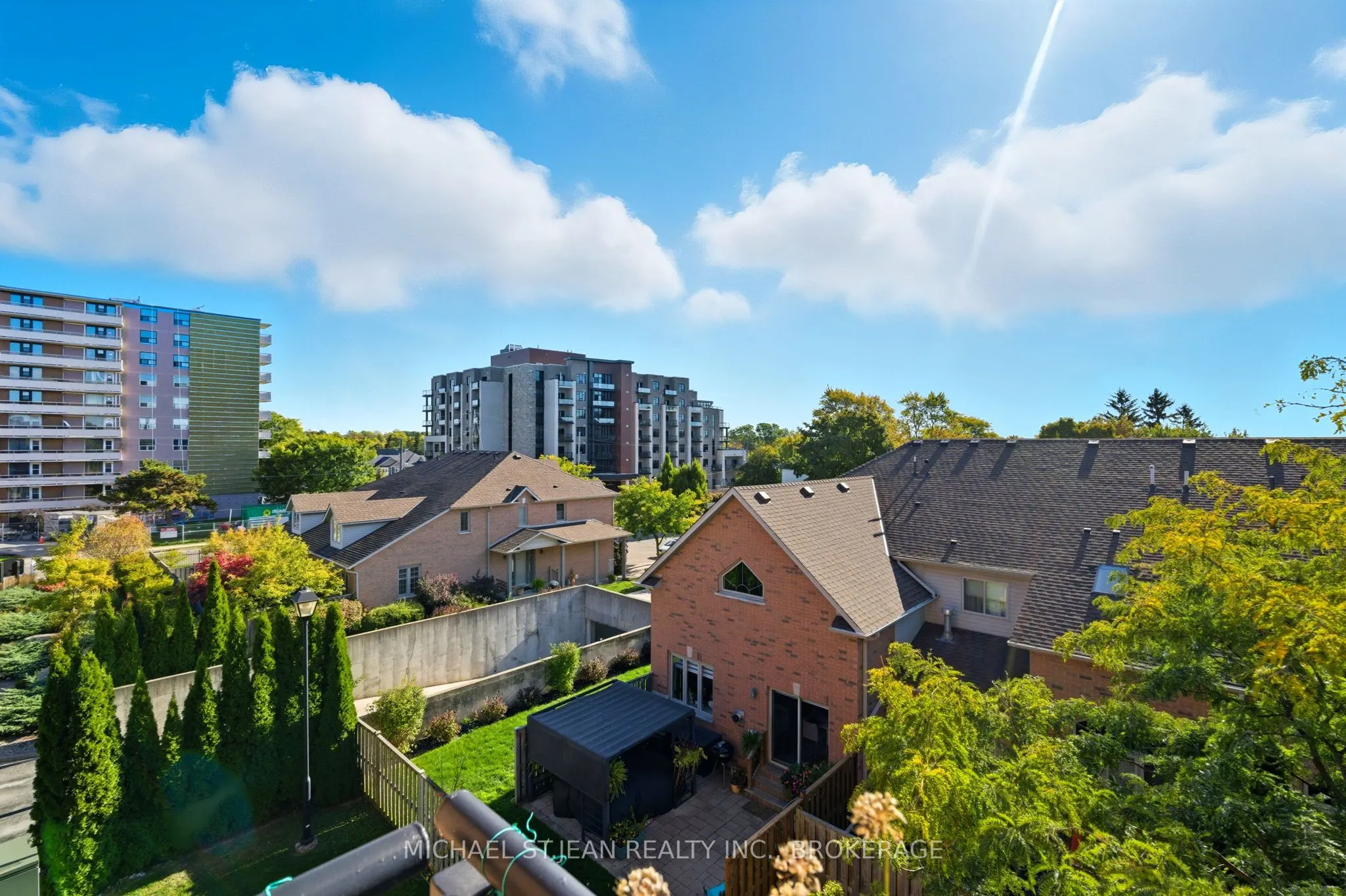 262 Dundas Street E, #311