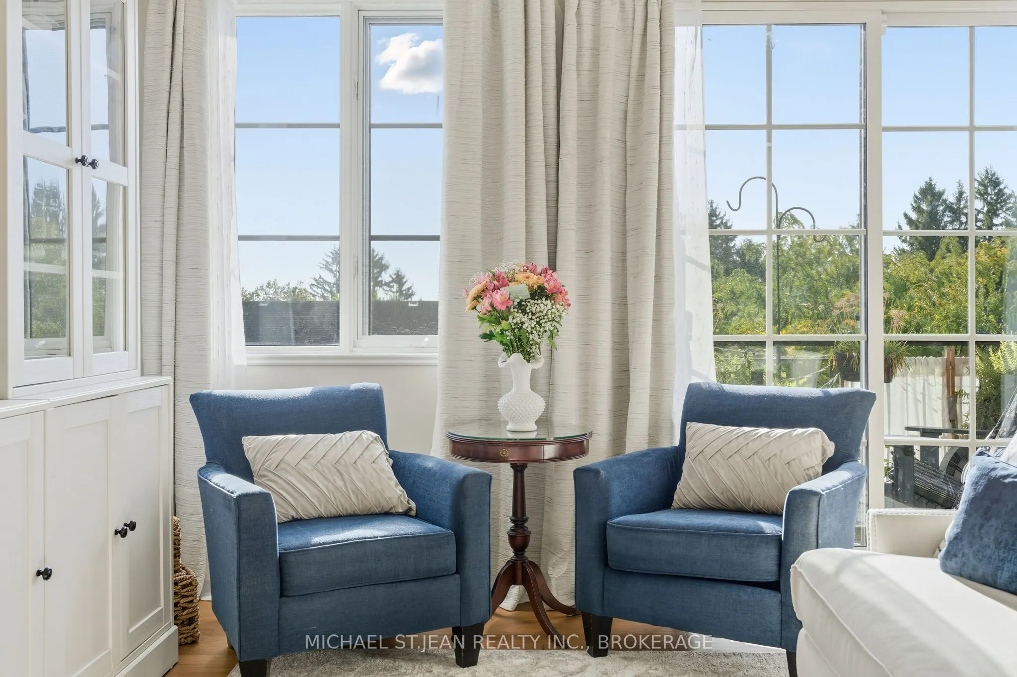 262 Dundas Street E, #311