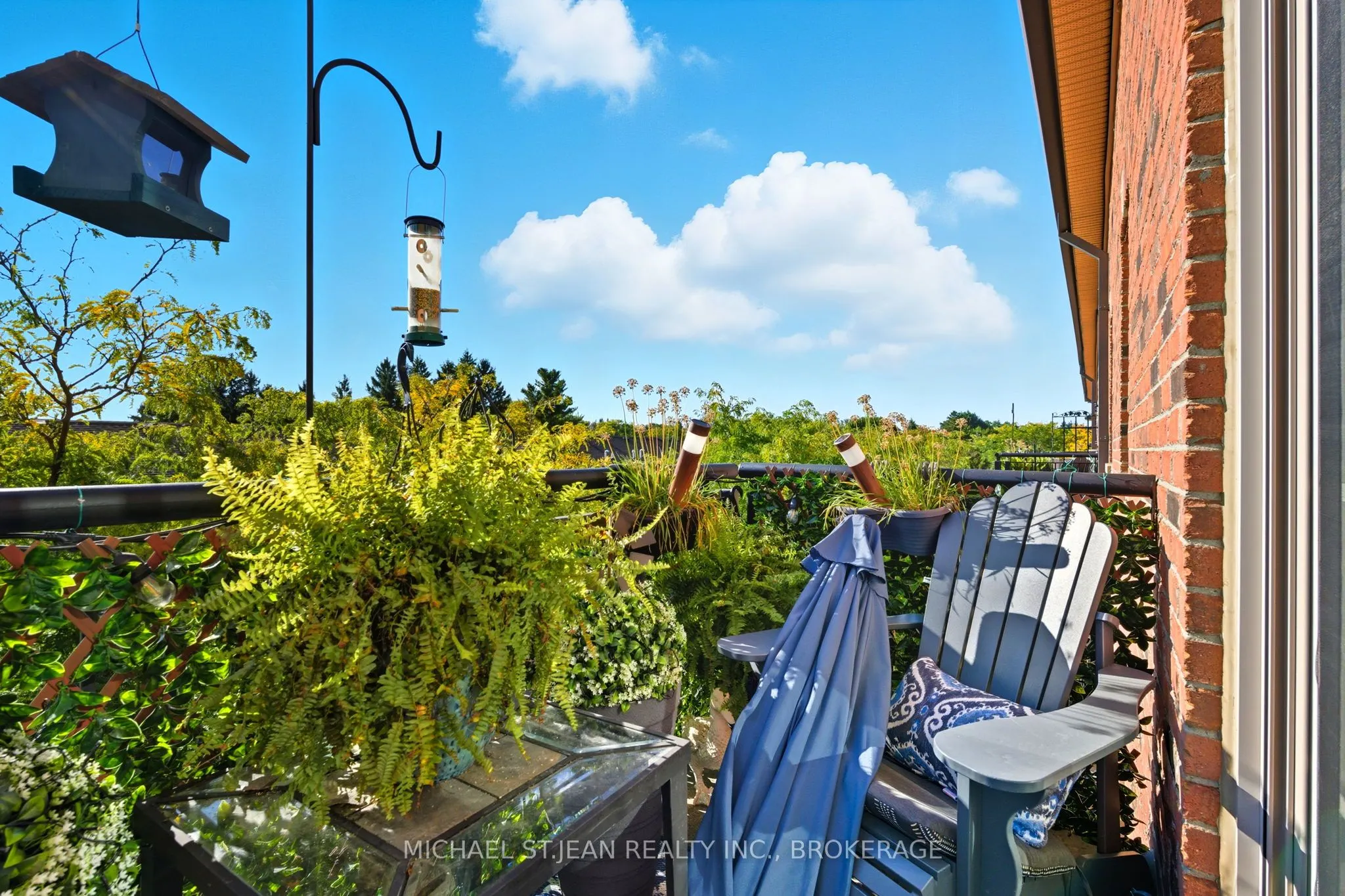 262 Dundas Street E, #311