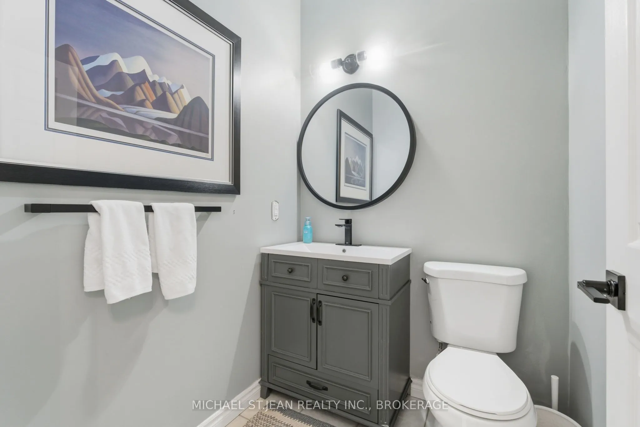 262 Dundas Street E, #311
