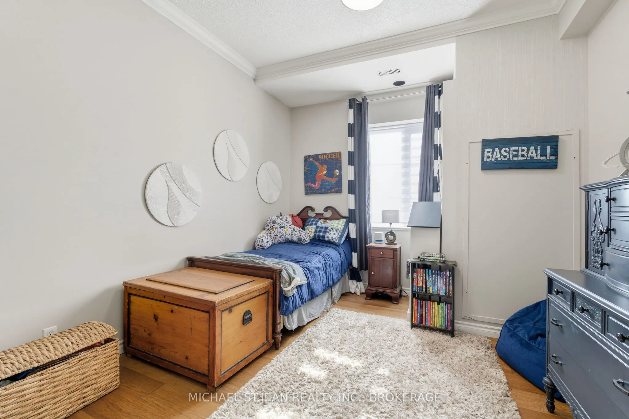 262 Dundas Street E, #311