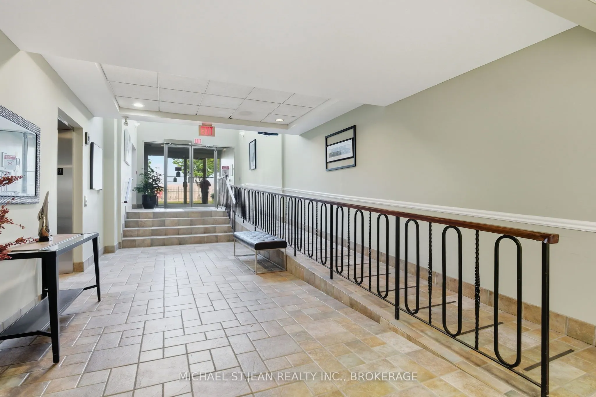 262 Dundas Street E, #311