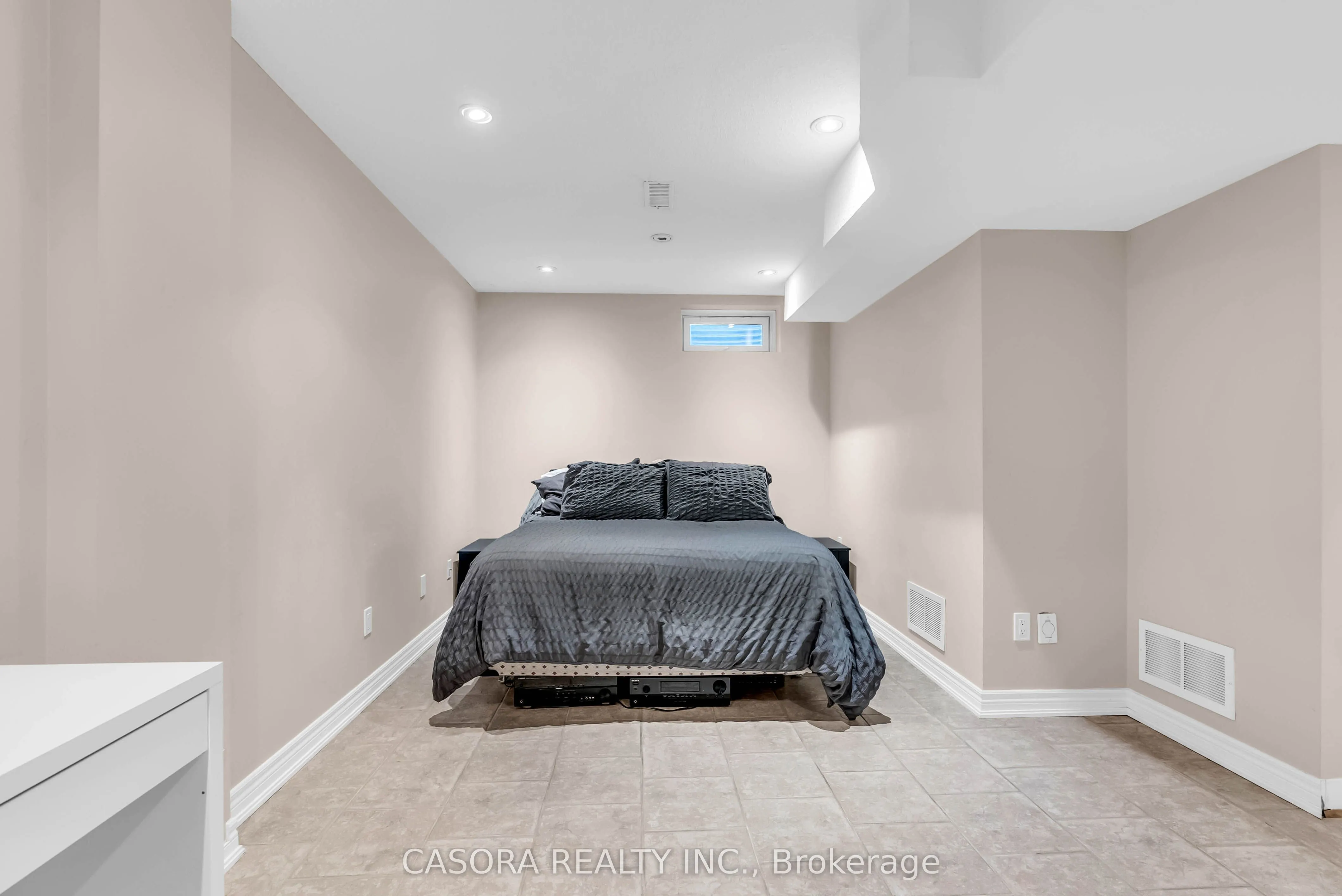 1085 Harrogate Drive, #45