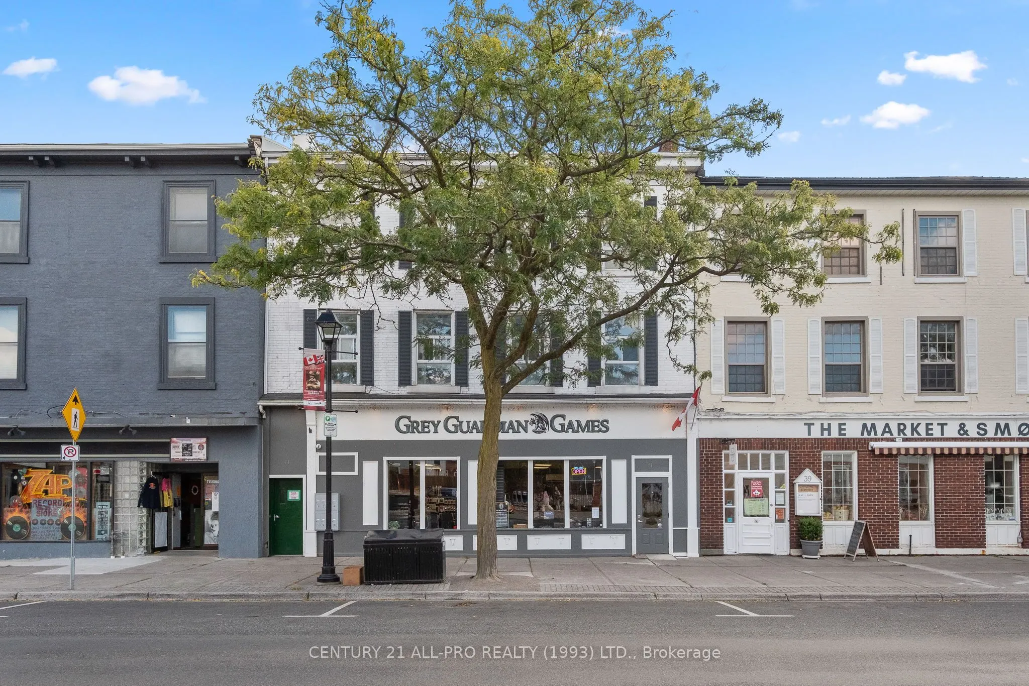 41-43 King Street E