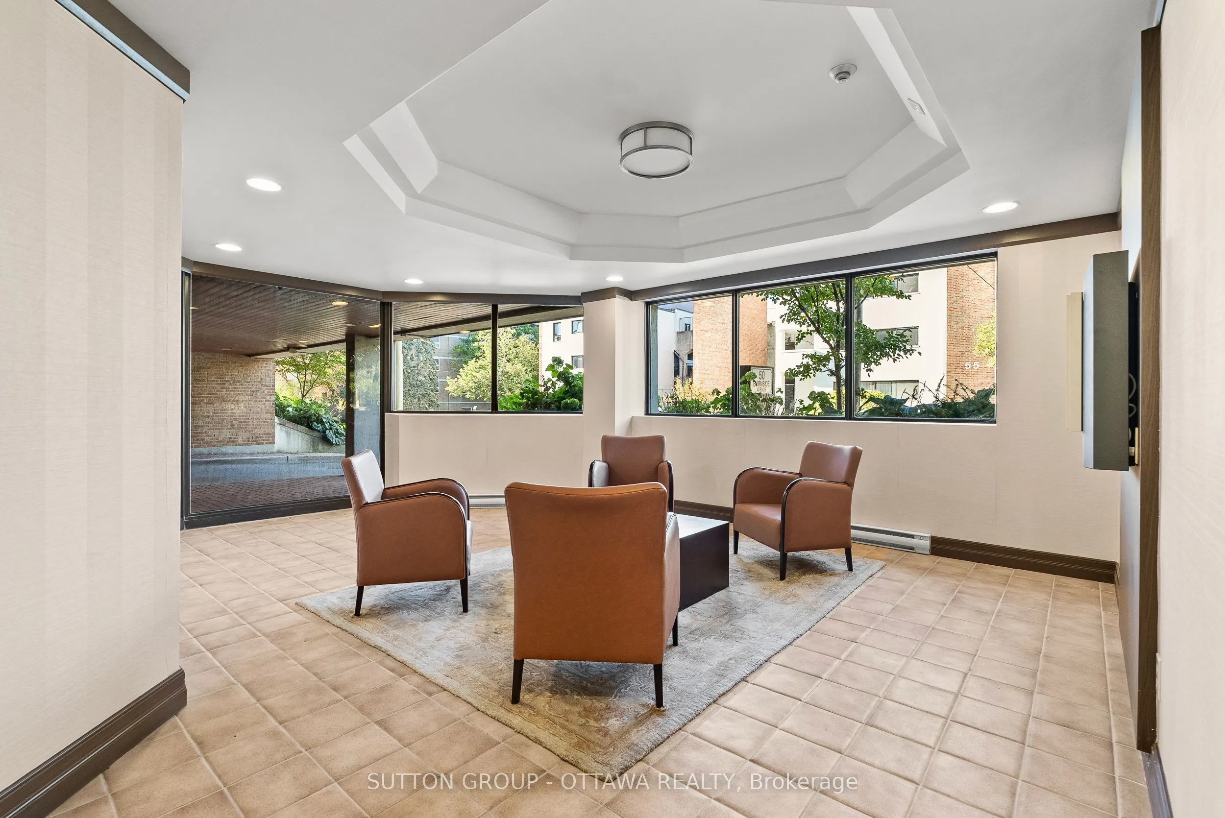 50 BURNSIDE Avenue, #507