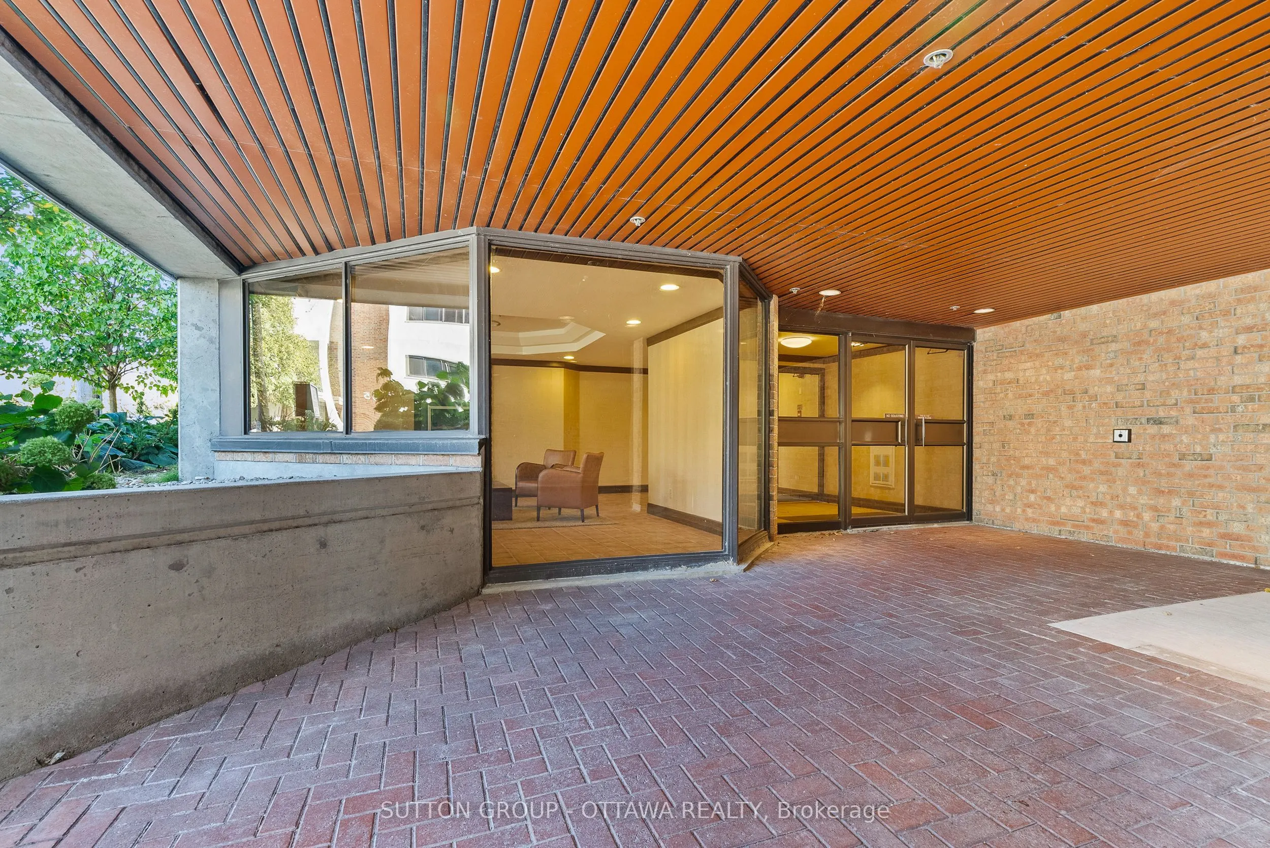 50 BURNSIDE Avenue, #507