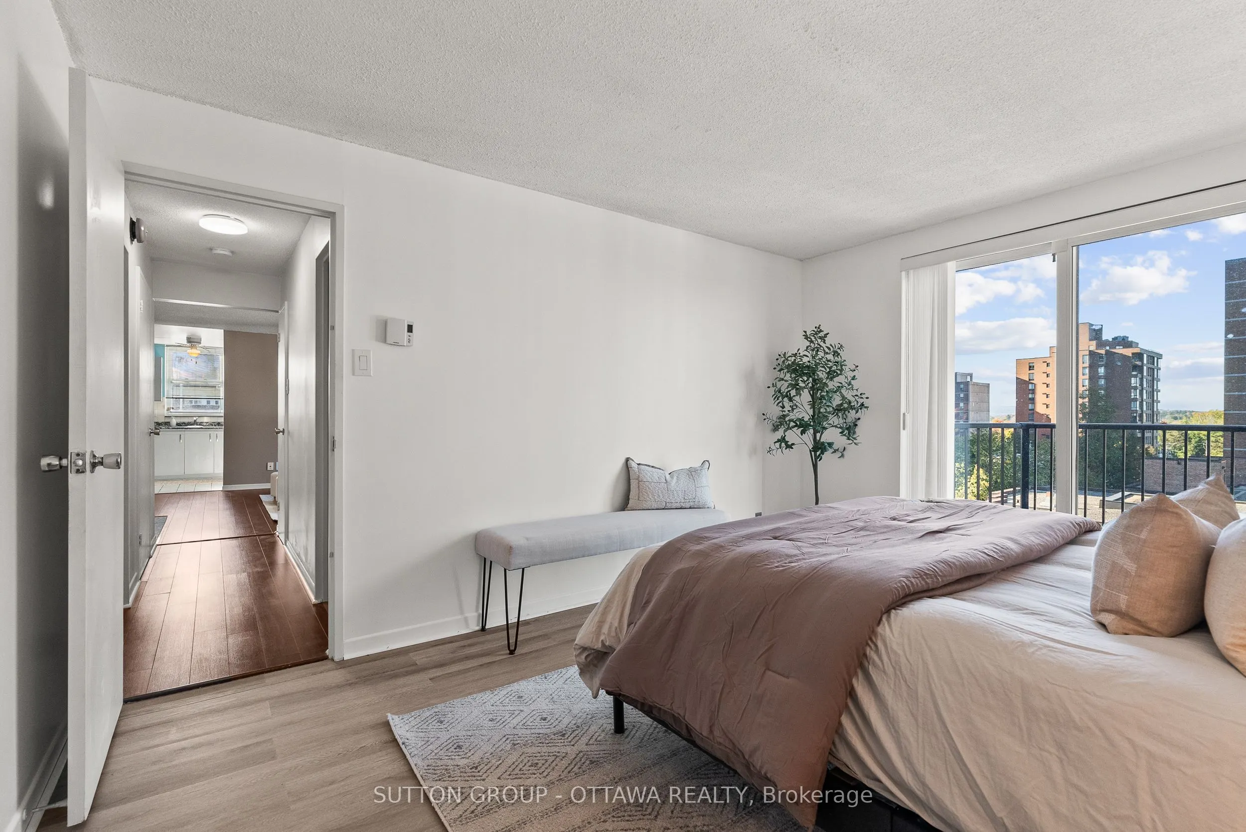 50 BURNSIDE Avenue, #507