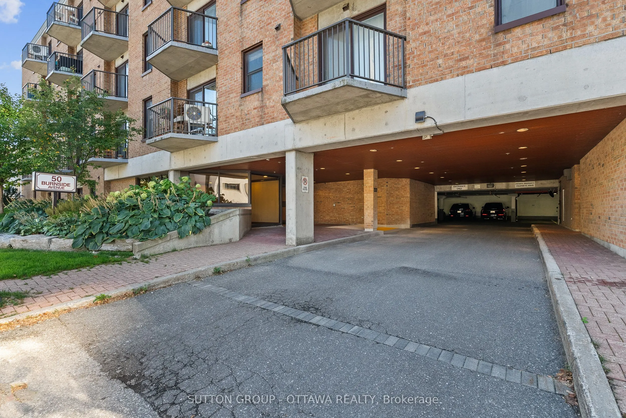 50 BURNSIDE Avenue, #507