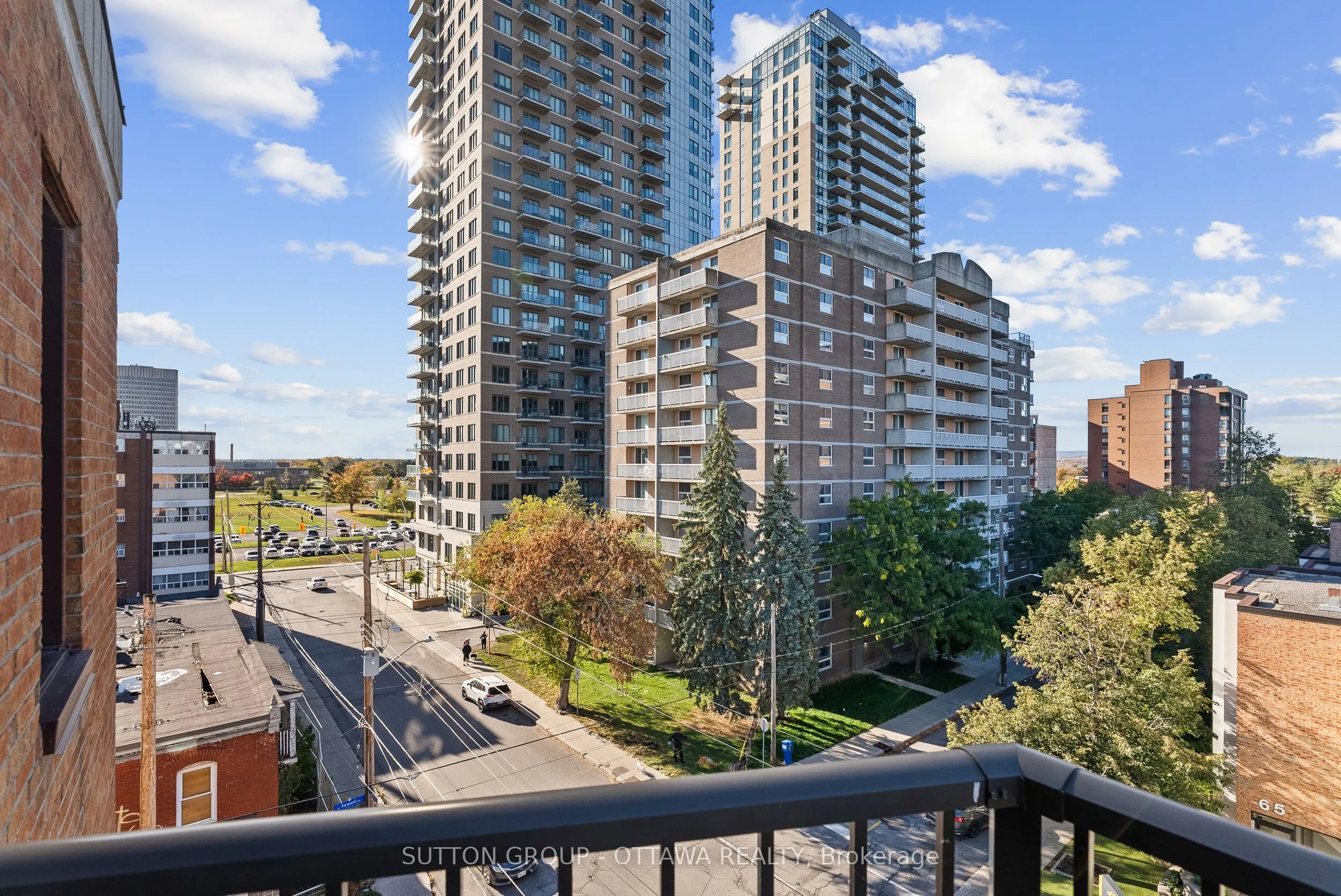 50 BURNSIDE Avenue, #507