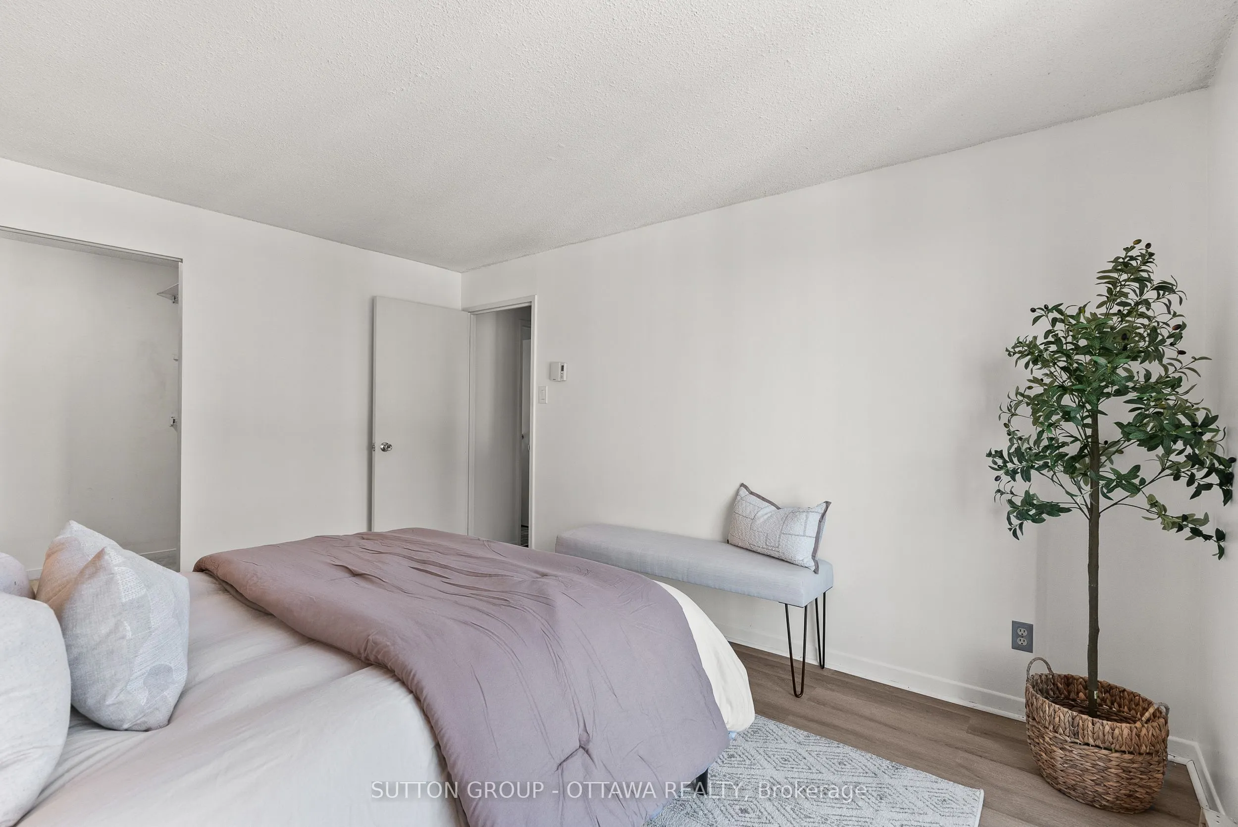 50 BURNSIDE Avenue, #507