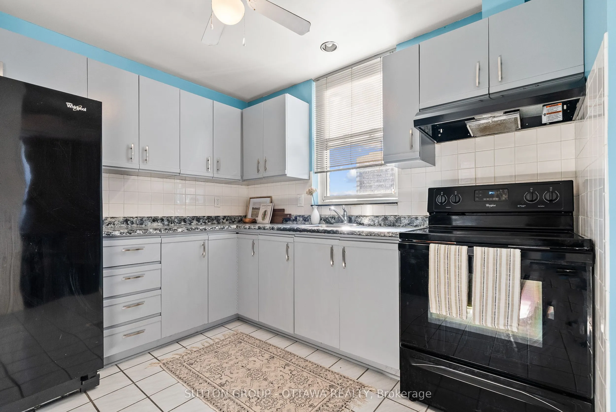 50 BURNSIDE Avenue, #507