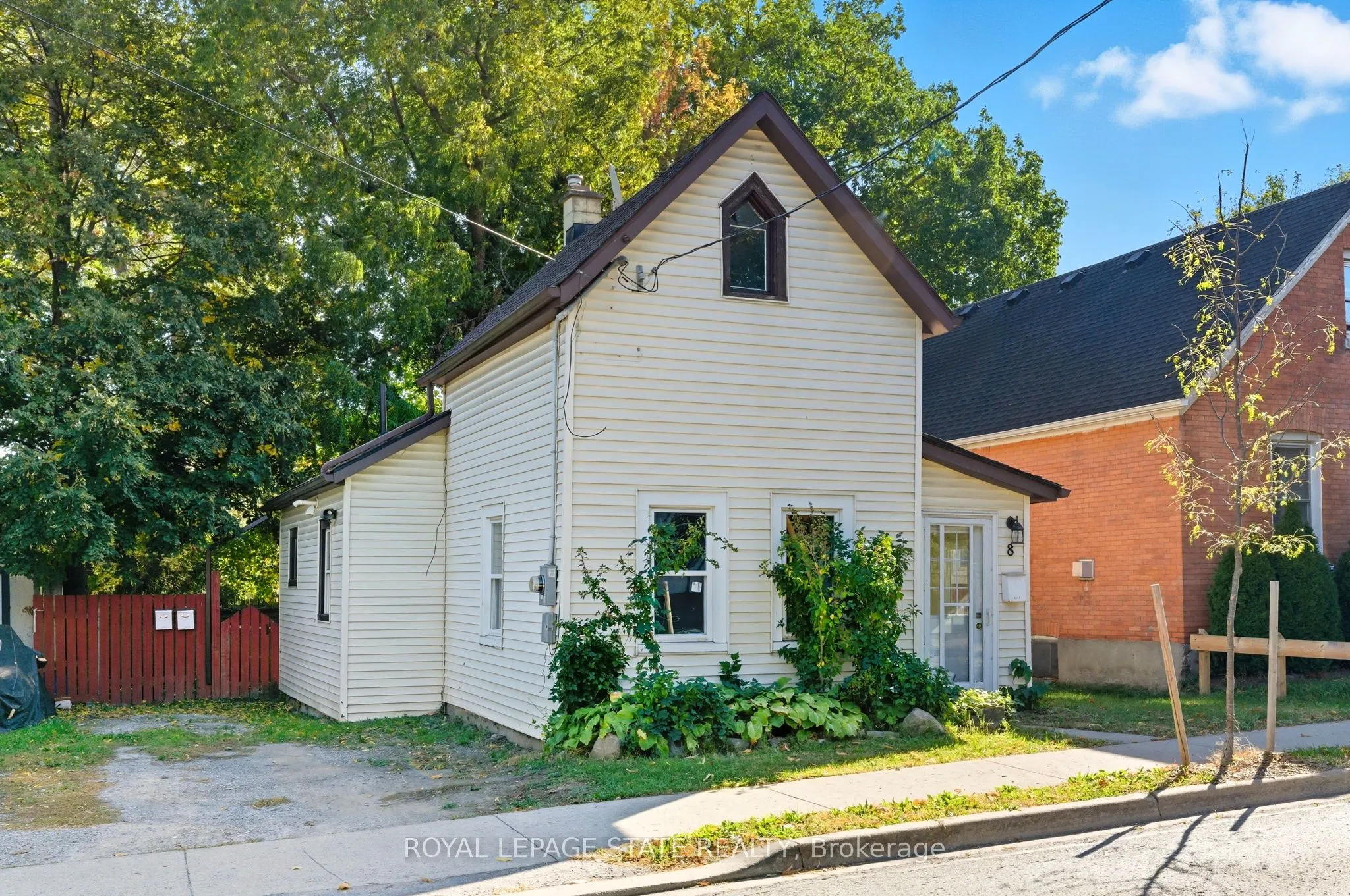 8 Tasker Street
