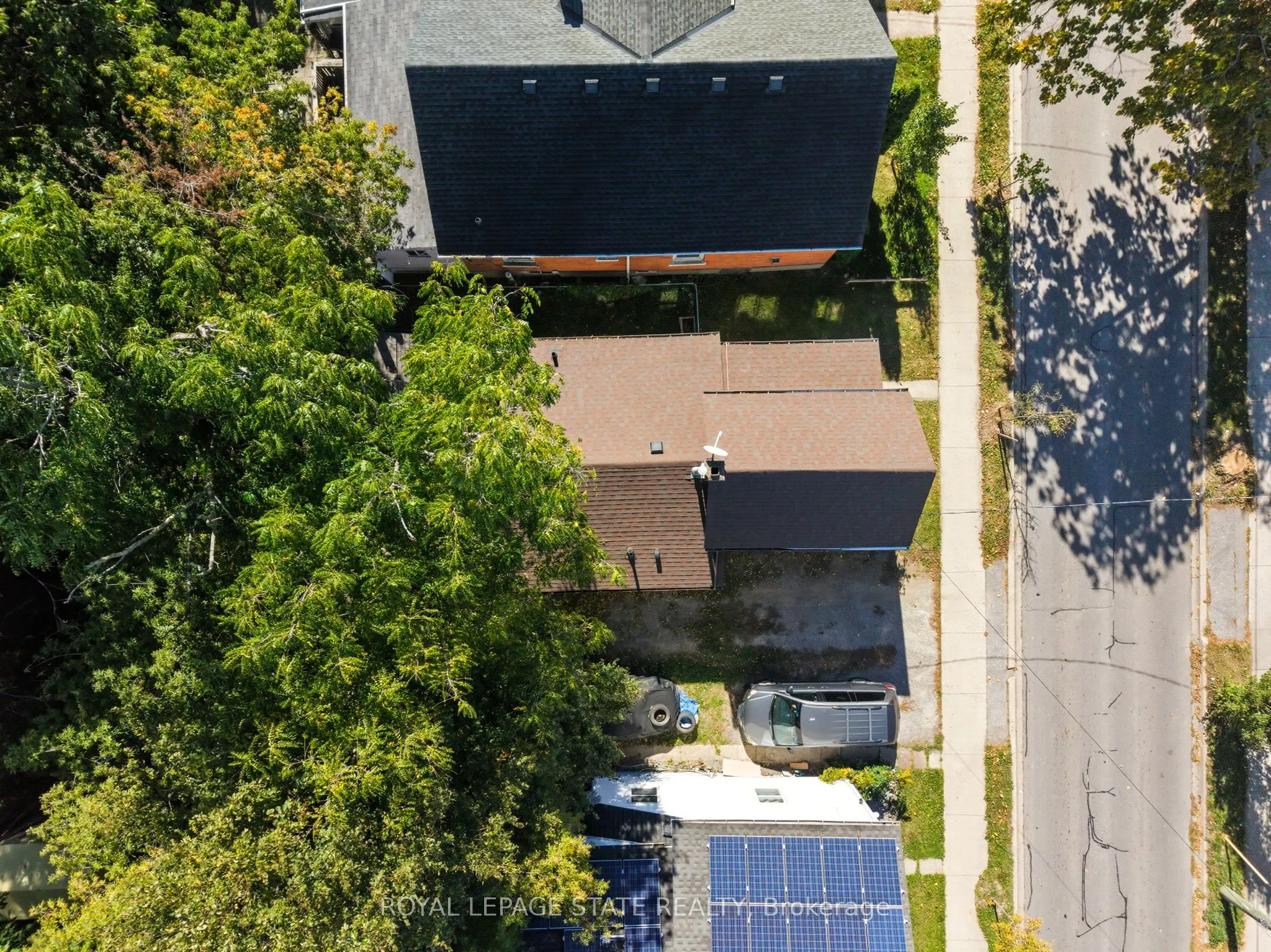8 Tasker Street