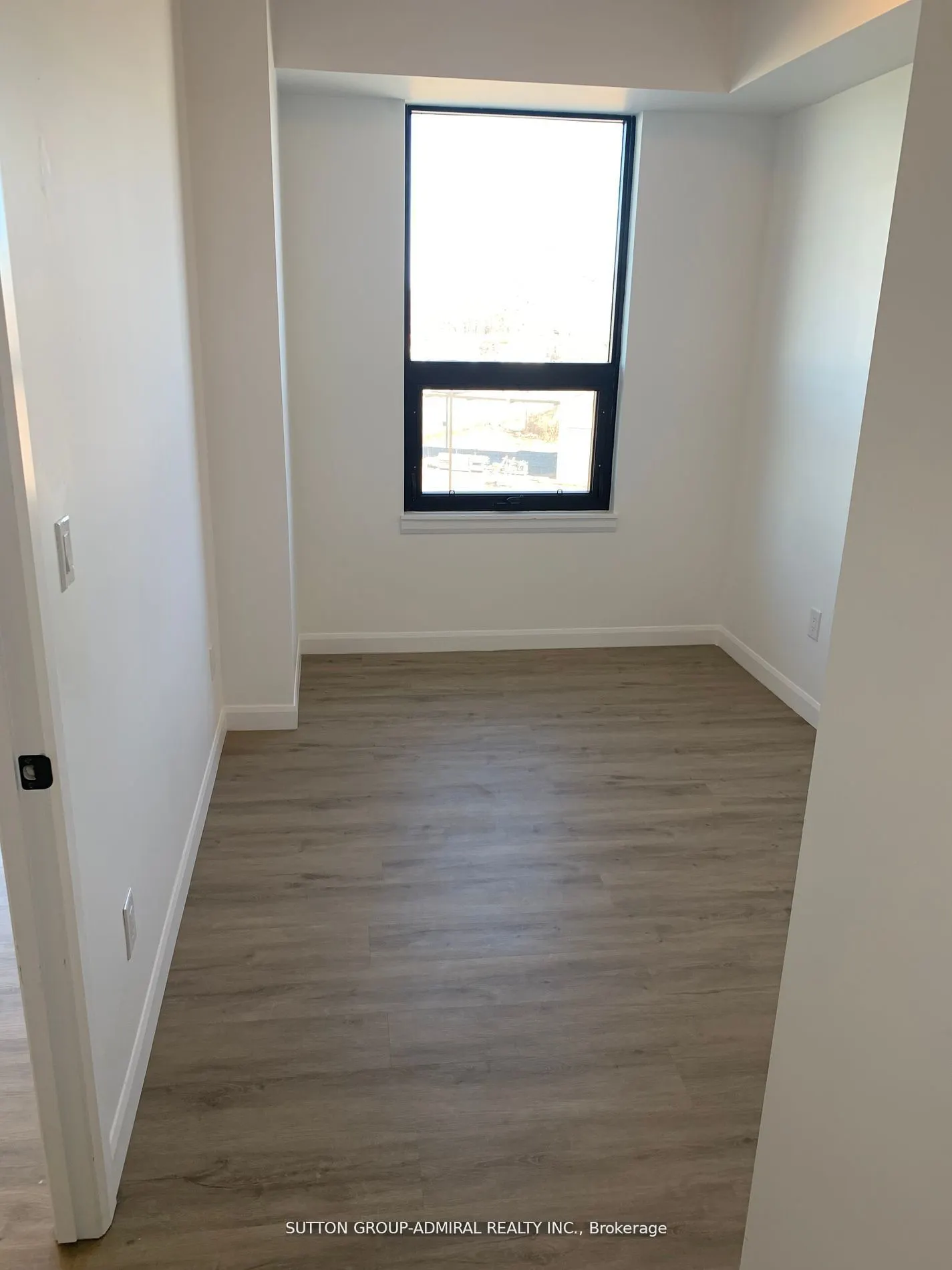 7 Erie Avenue, #305