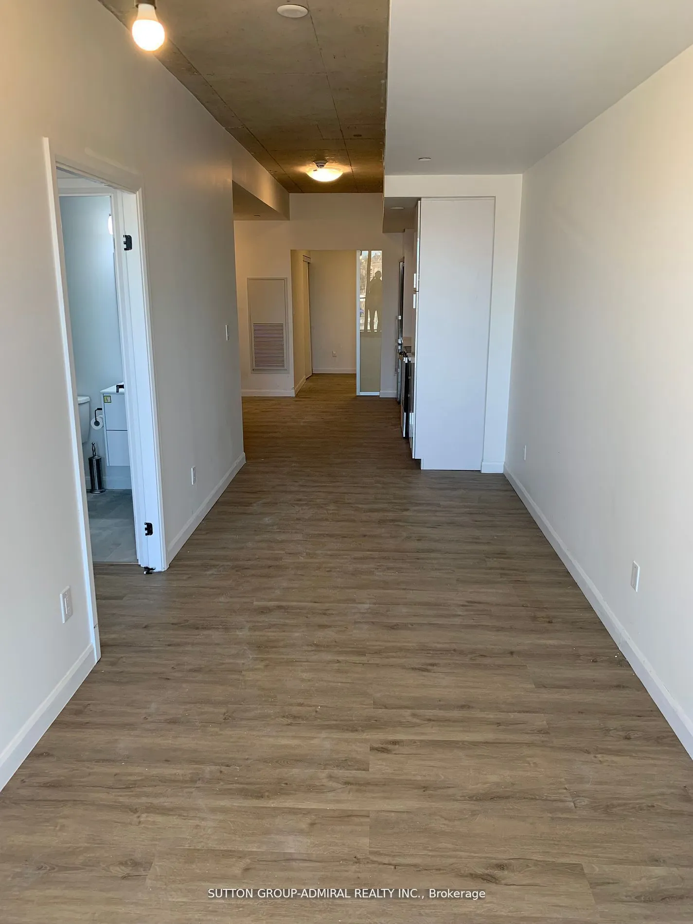 7 Erie Avenue, #305