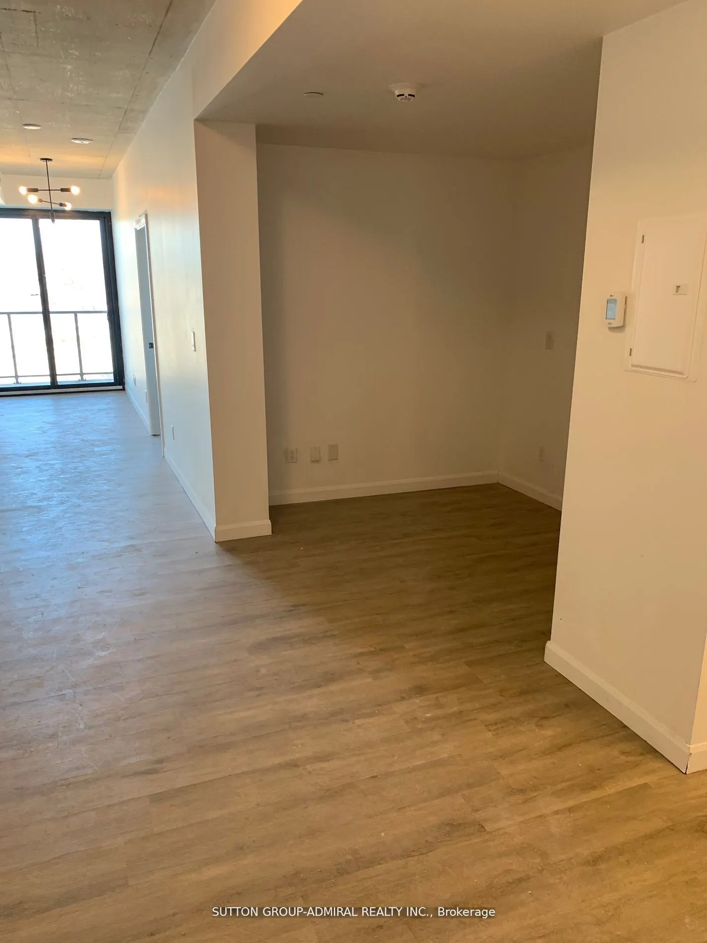 7 Erie Avenue, #305