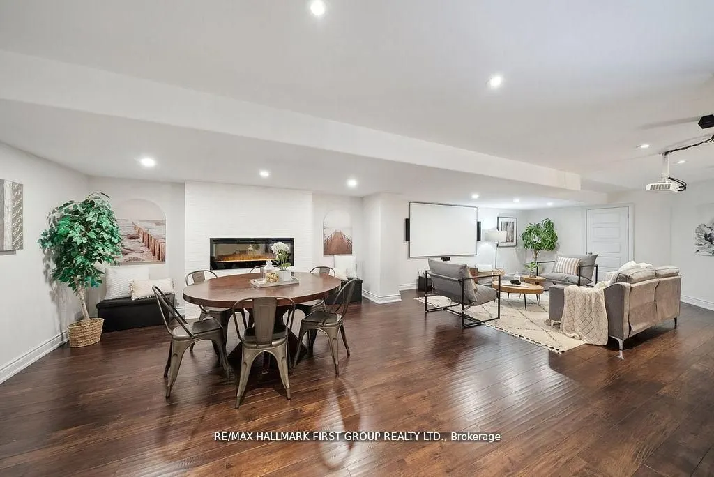 8 Bridges Boulevard