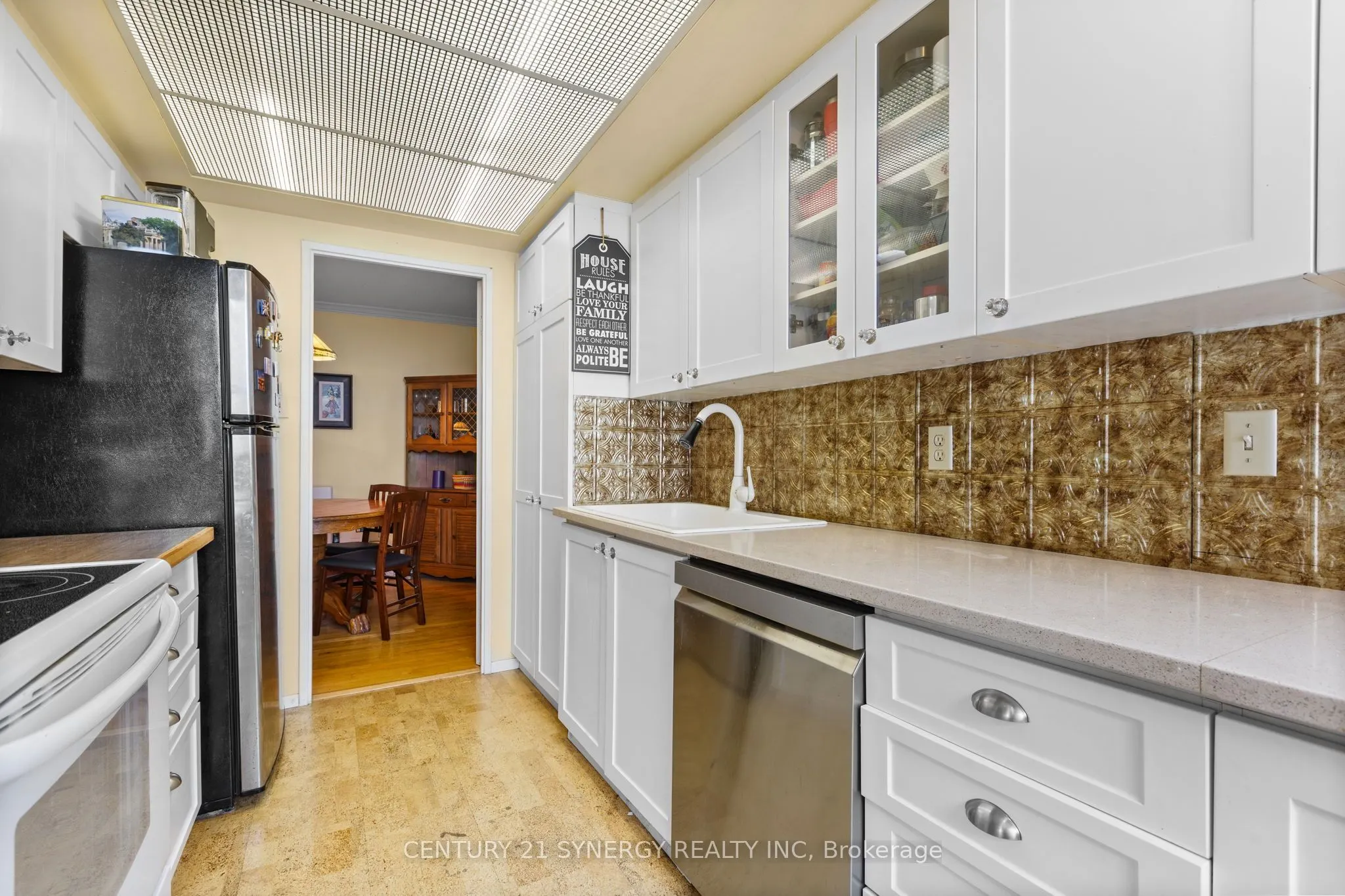 530 Laurier Avenue W, #2207