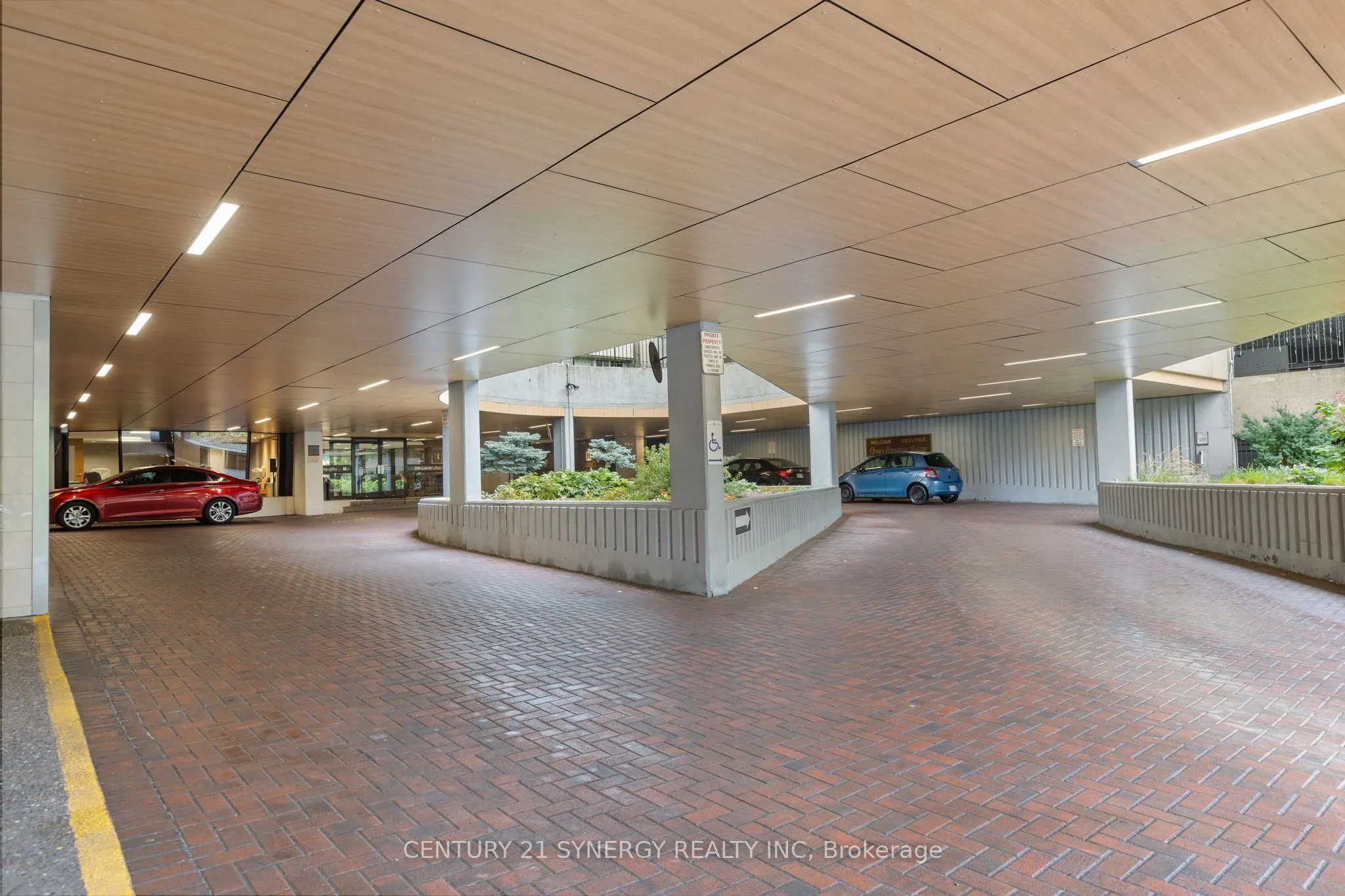 530 Laurier Avenue W, #2207