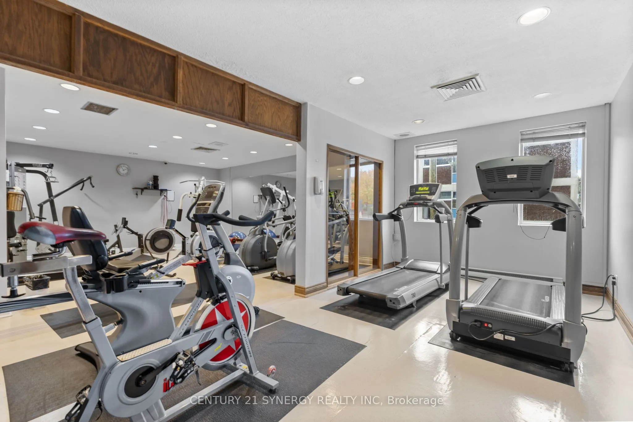 530 Laurier Avenue W, #2207