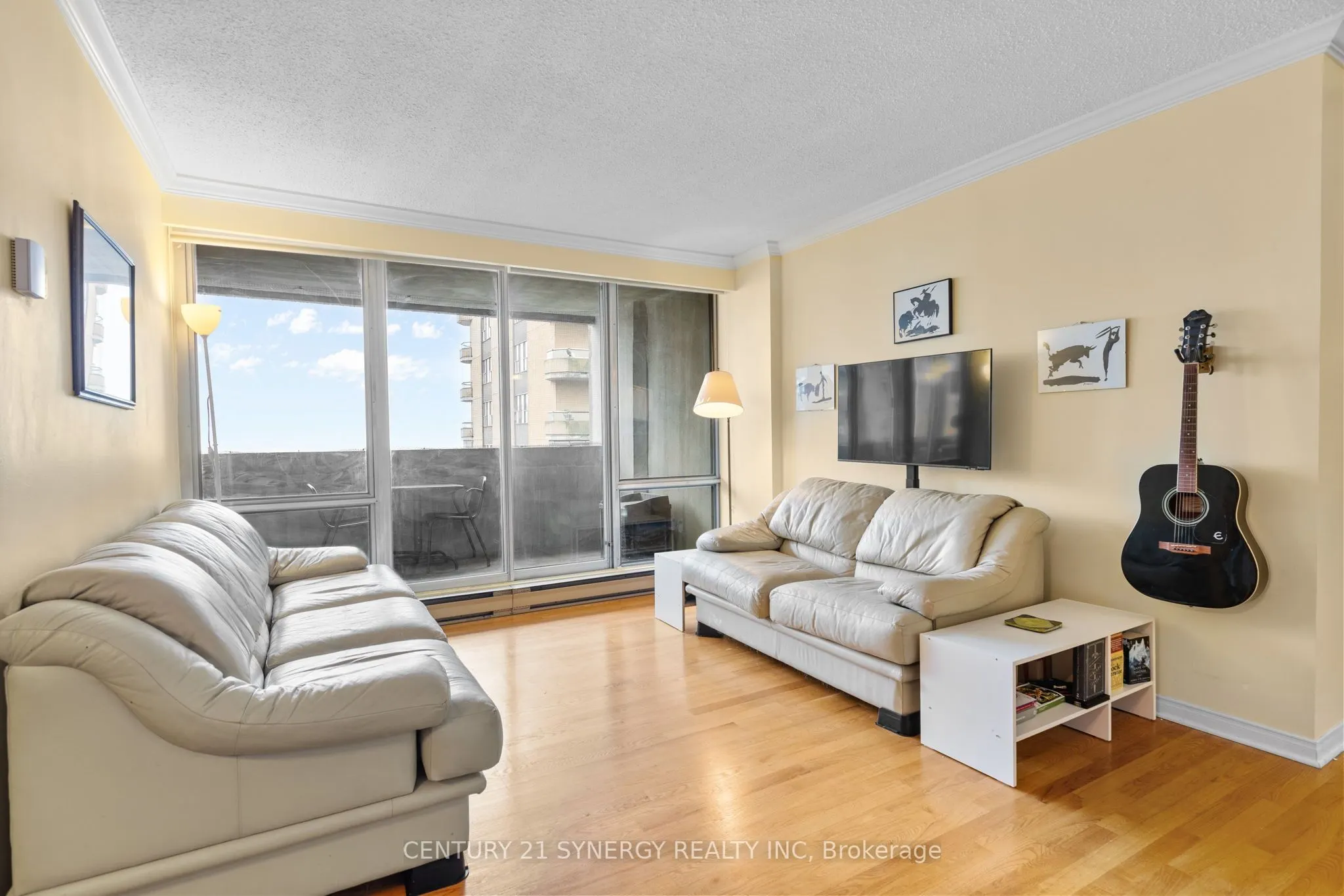 530 Laurier Avenue W, #2207