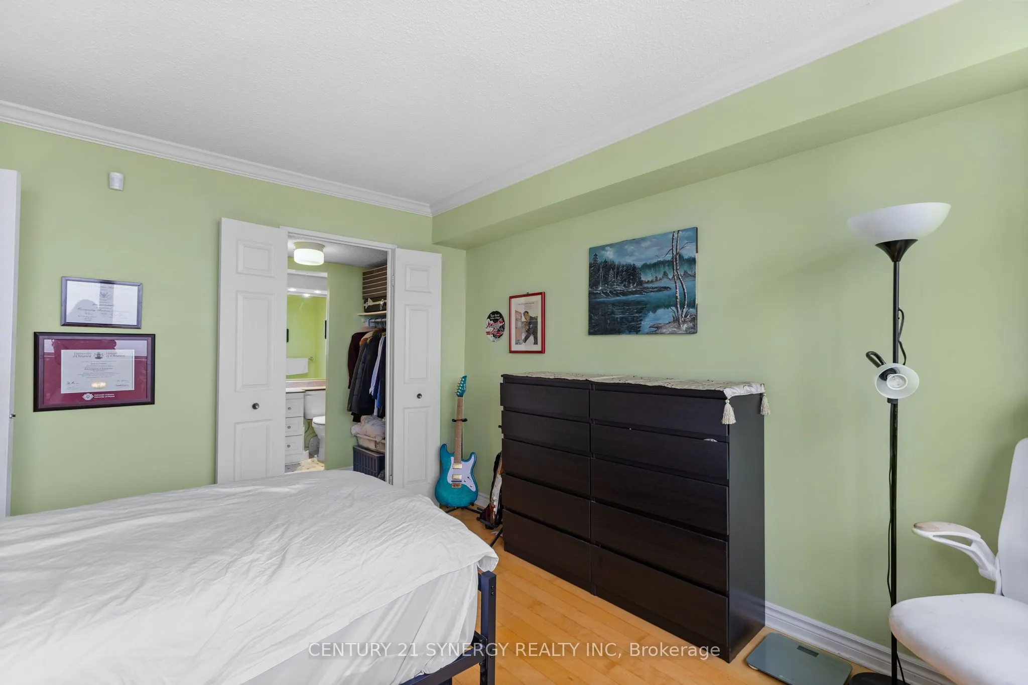 530 Laurier Avenue W, #2207