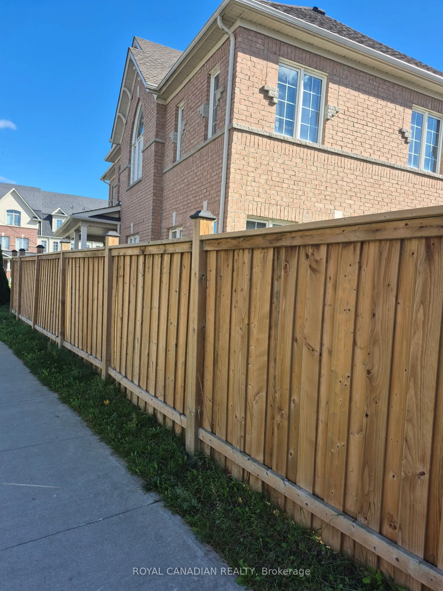 407 Linden Drive, #Upper