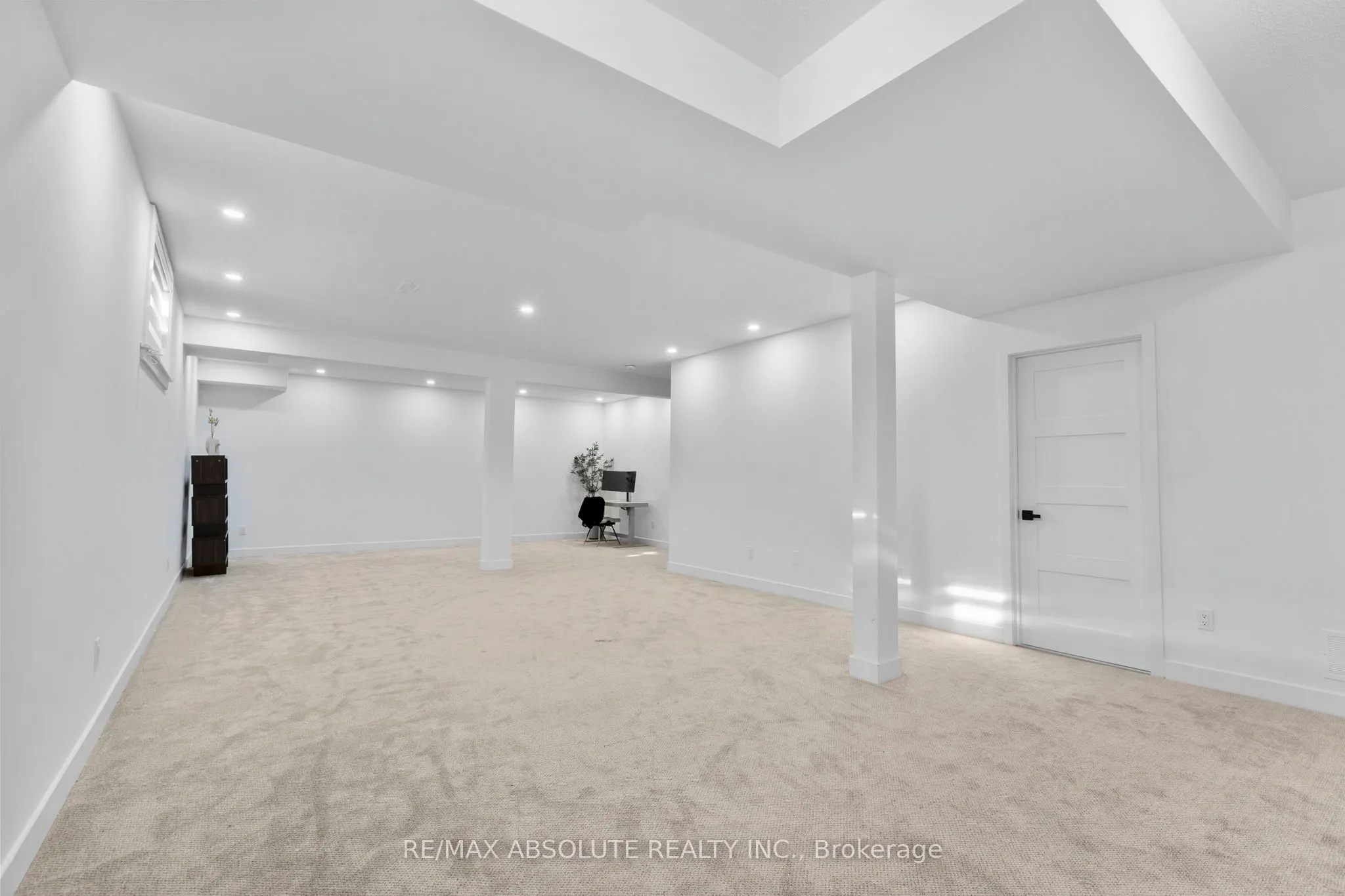 921 Beckton Heights