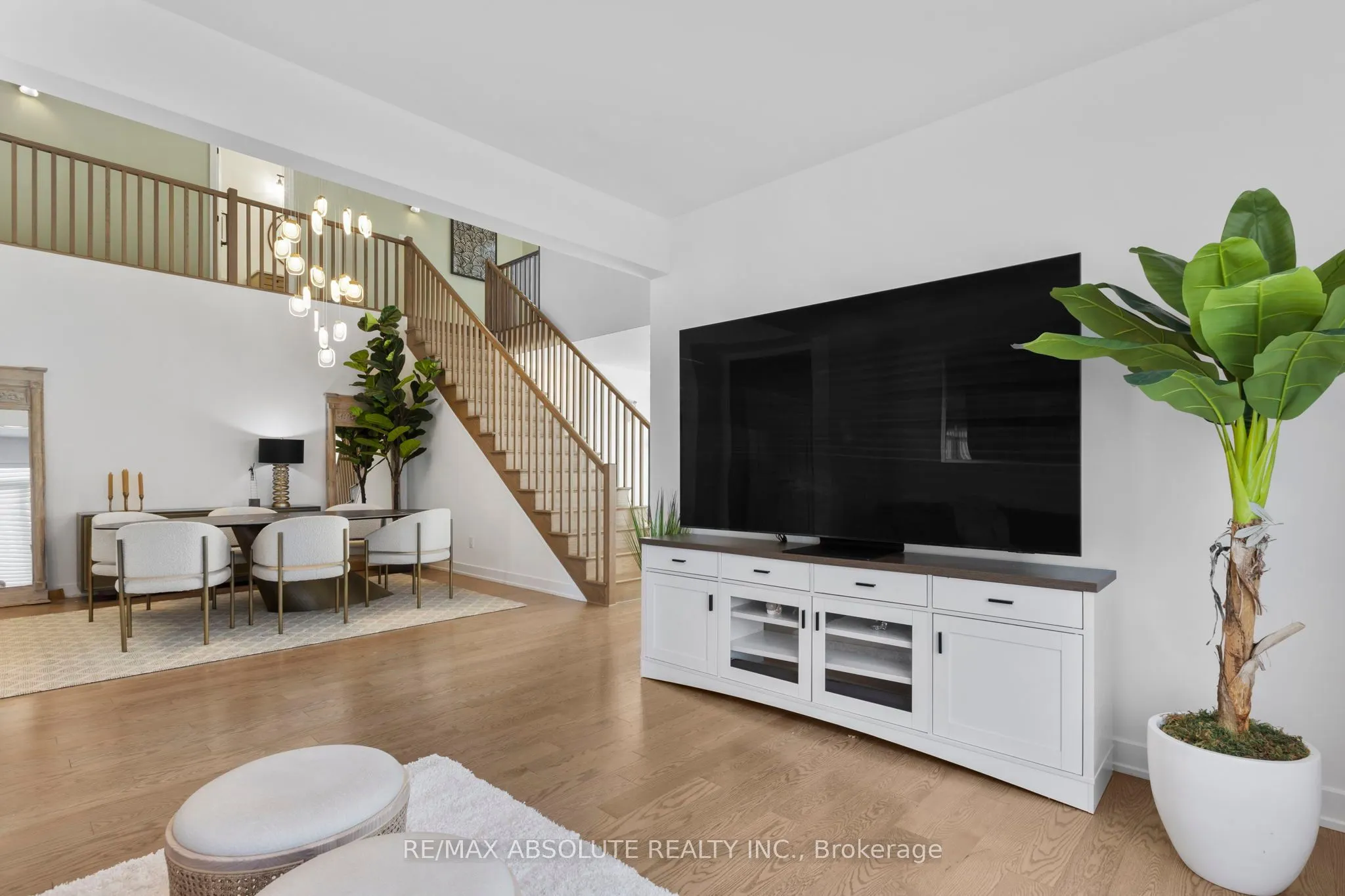 921 Beckton Heights