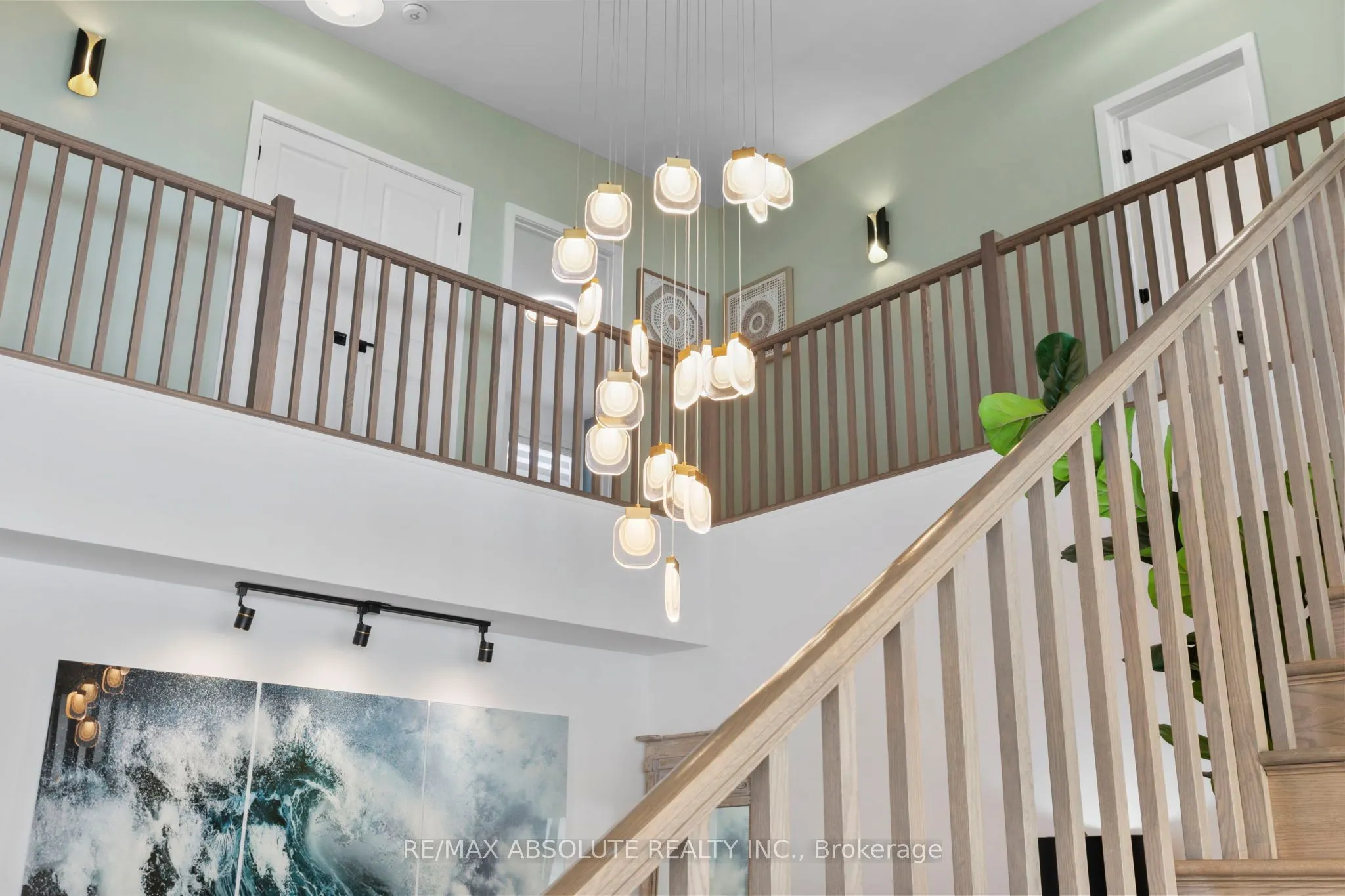 921 Beckton Heights