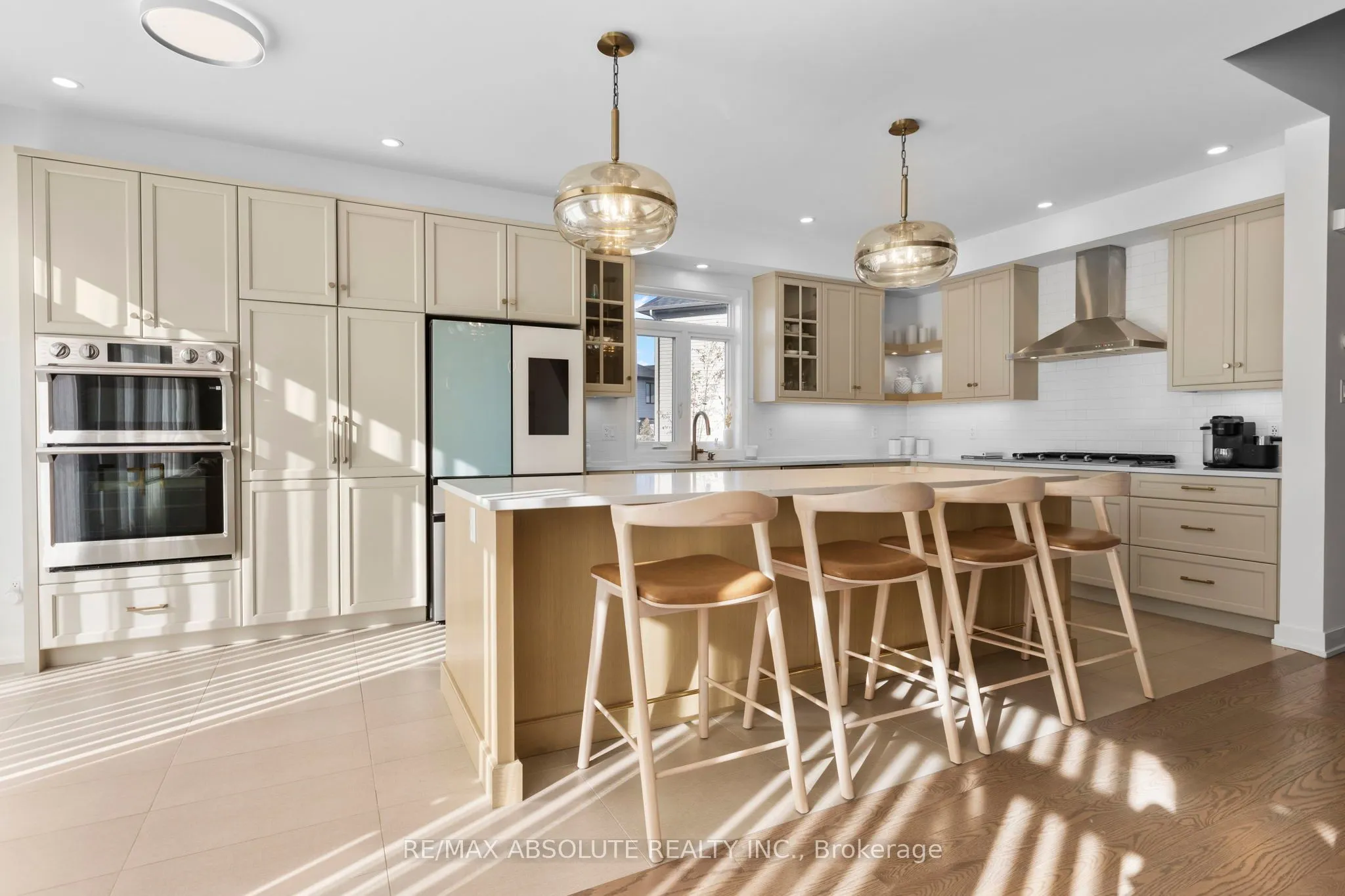 921 Beckton Heights