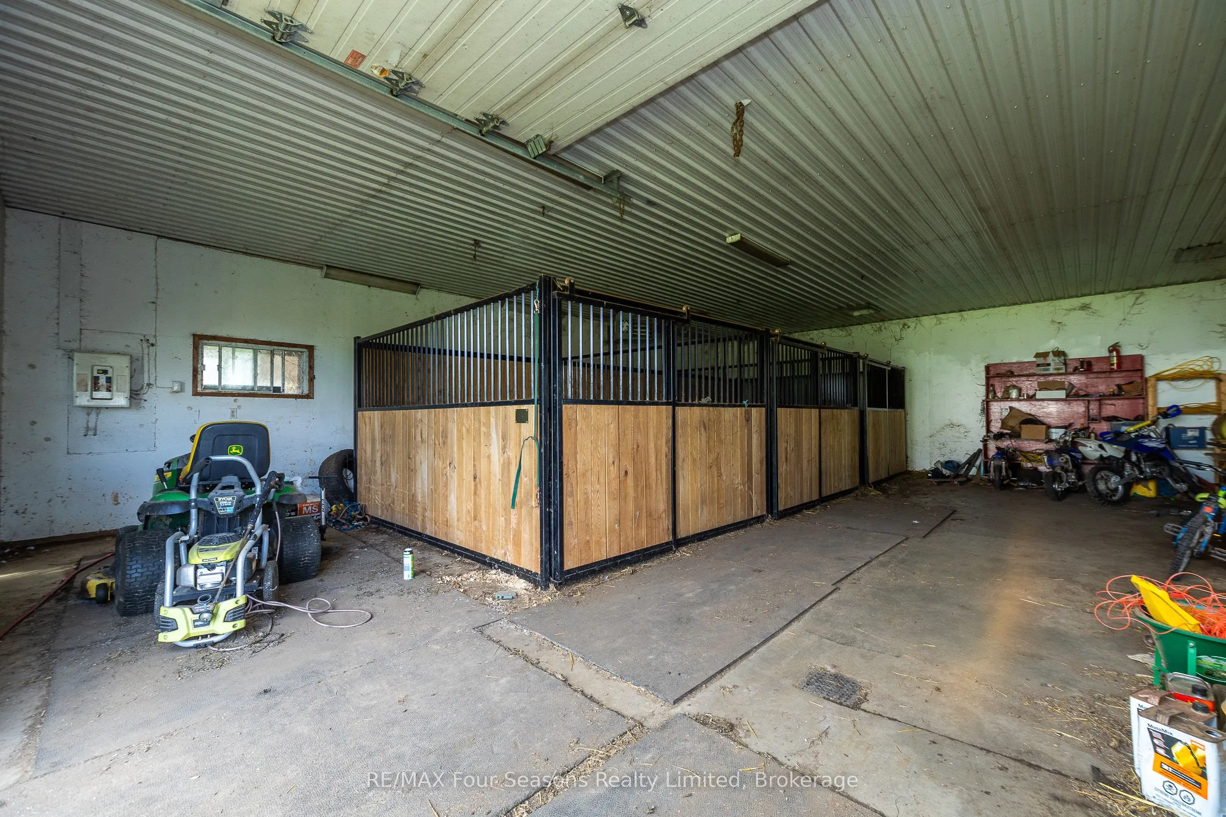 734316 West Back Line Road
