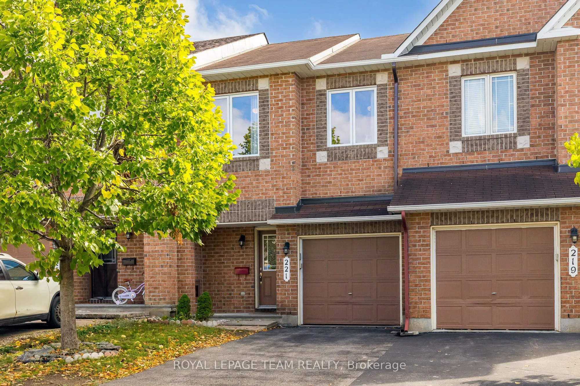 221 SORENTO Street