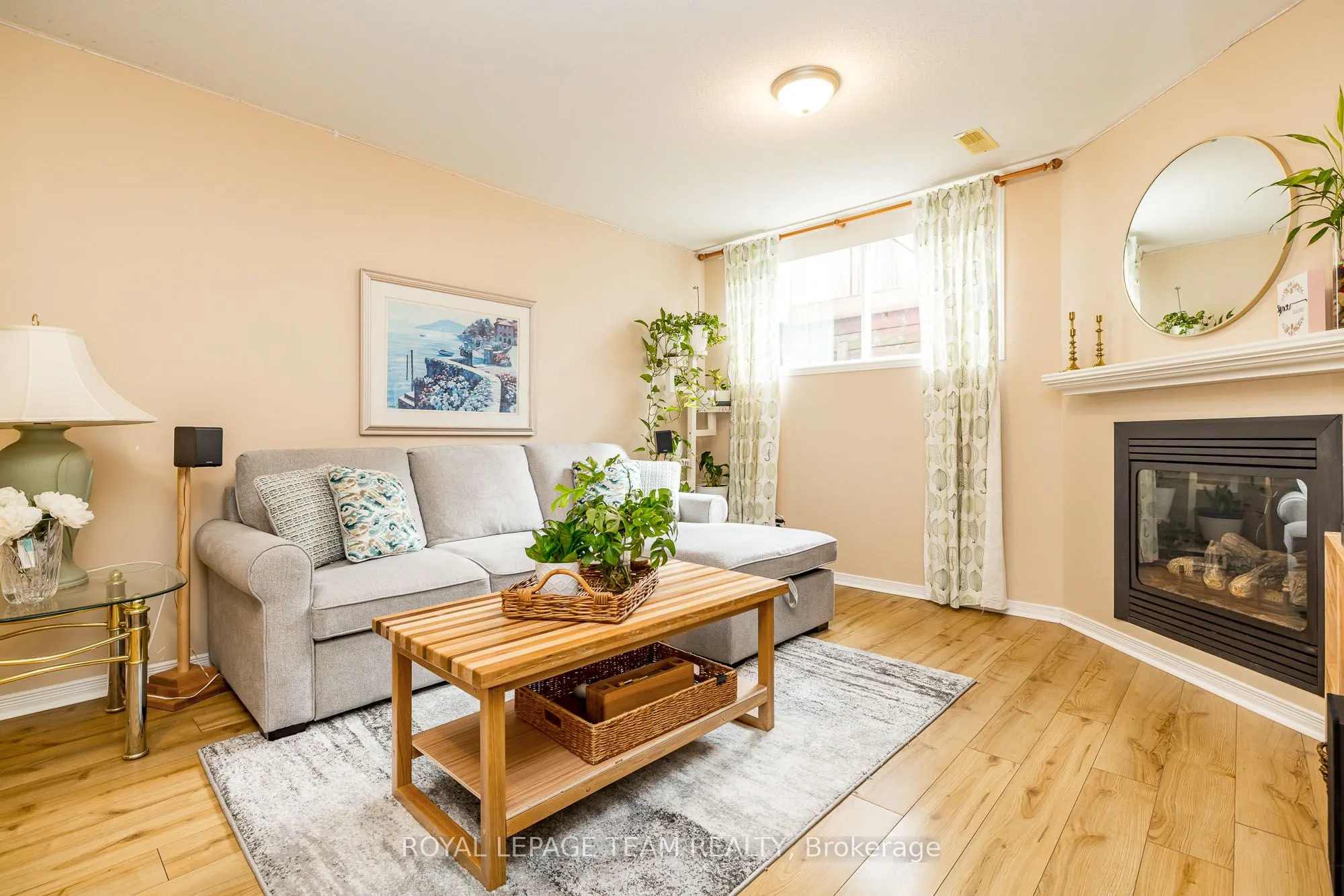 221 SORENTO Street