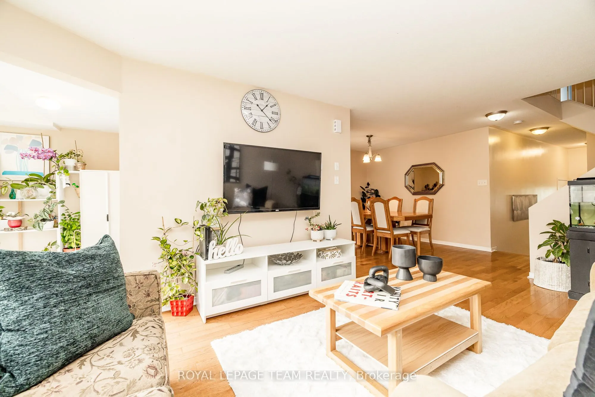221 SORENTO Street