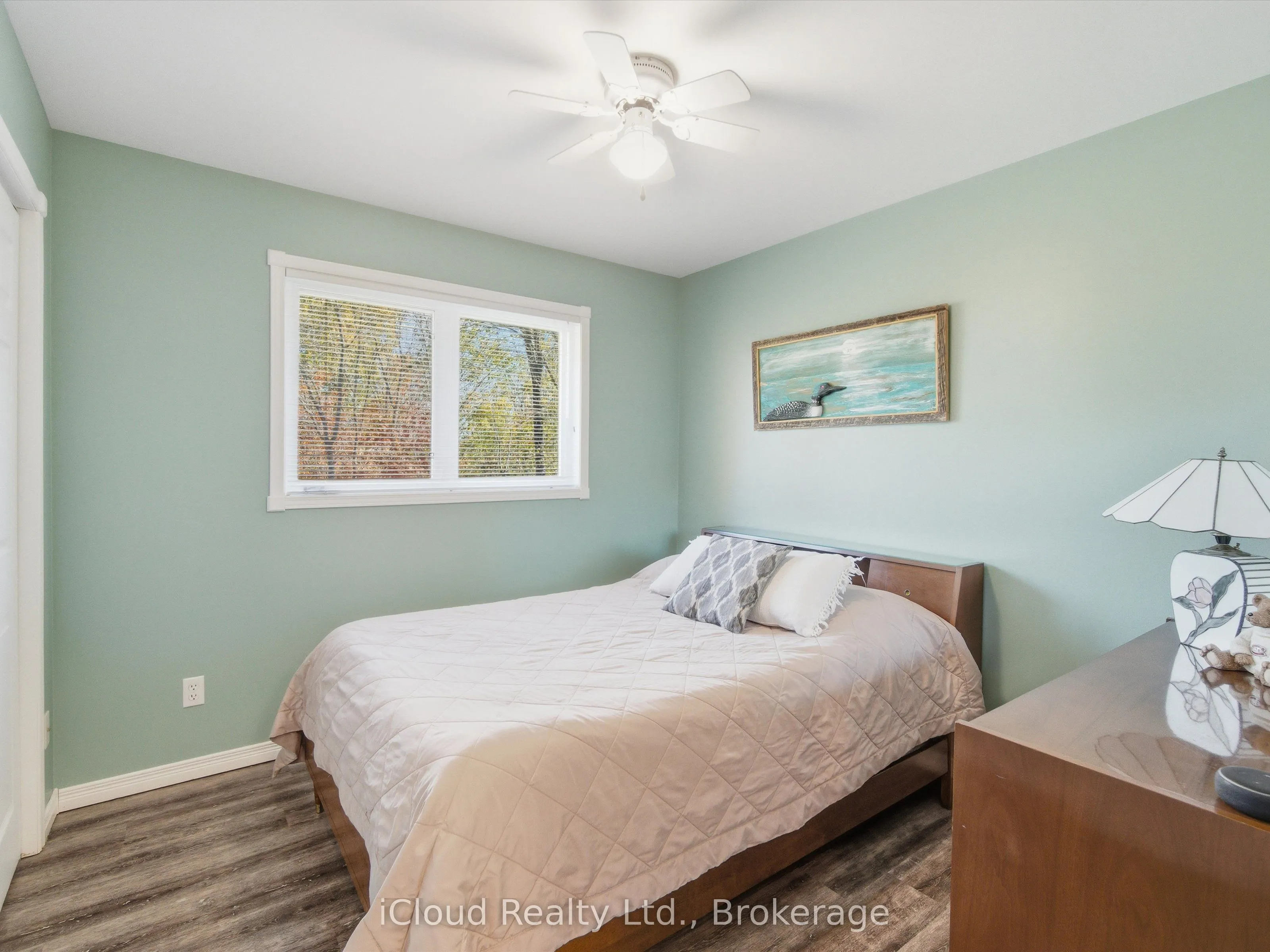 6 Springhill Road