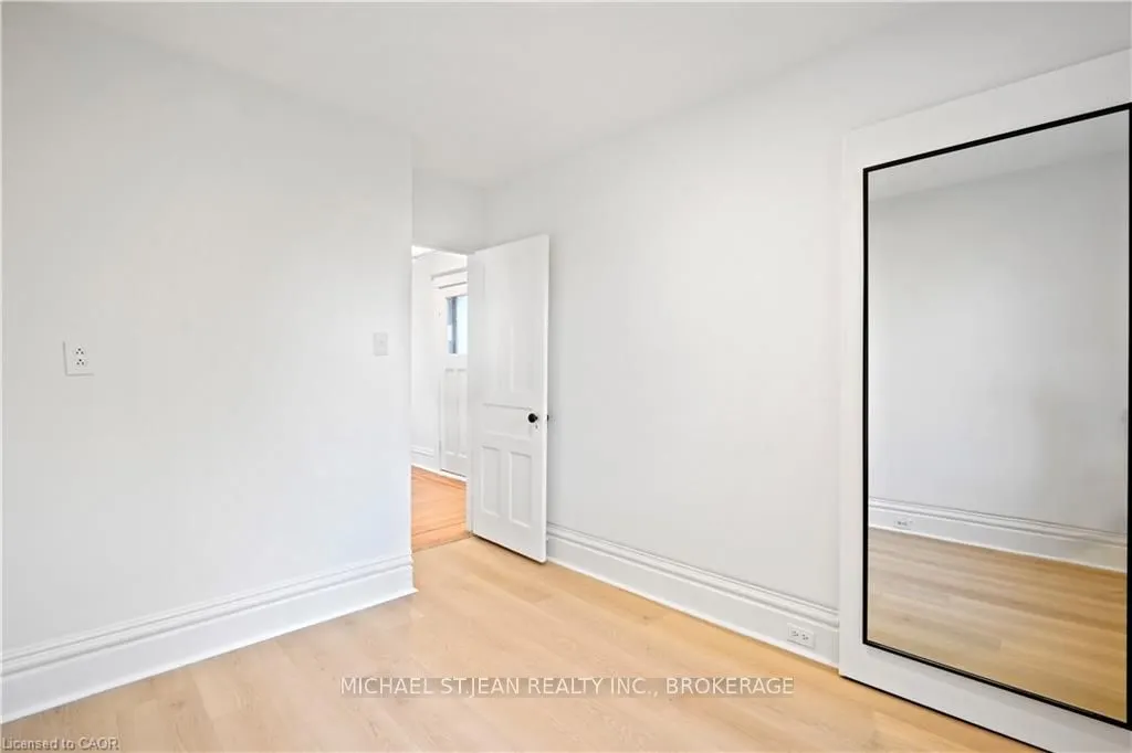 30 Jones Street, #2