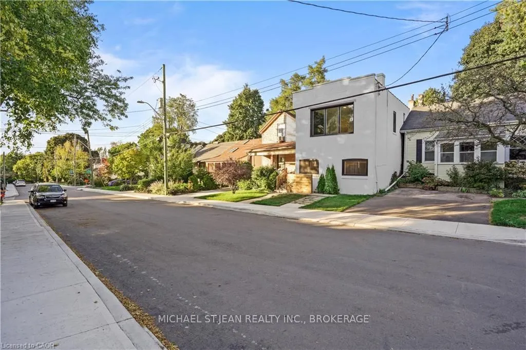 30 Jones Street, #2