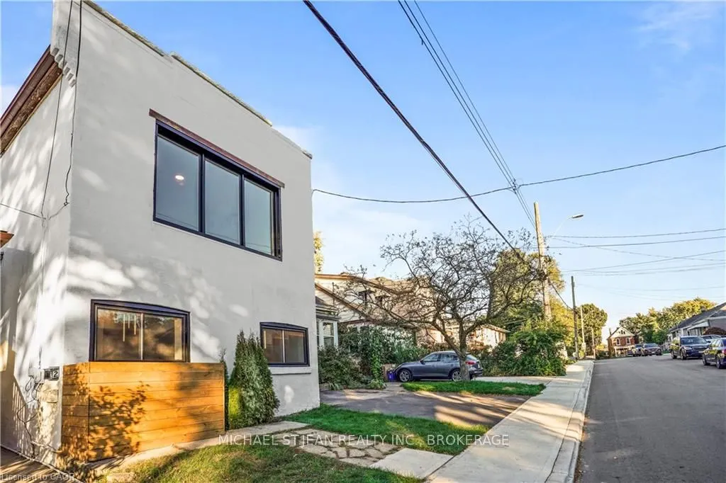 30 Jones Street, #2