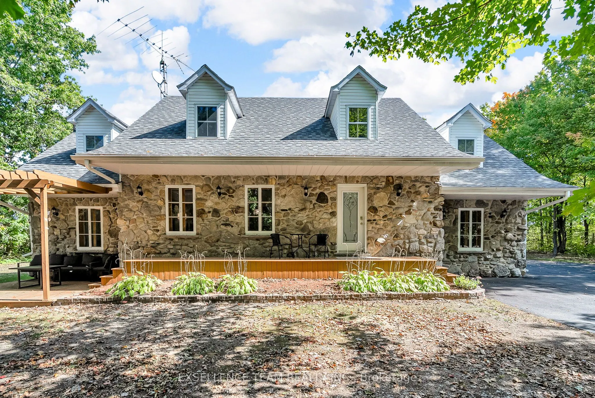 3769 4th Line Road