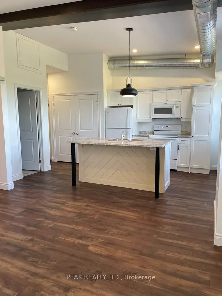 80 Alice Street, #207