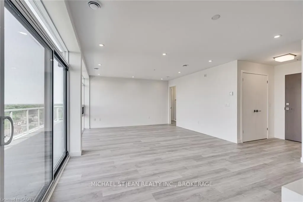 479 Charlton Avenue E, #603