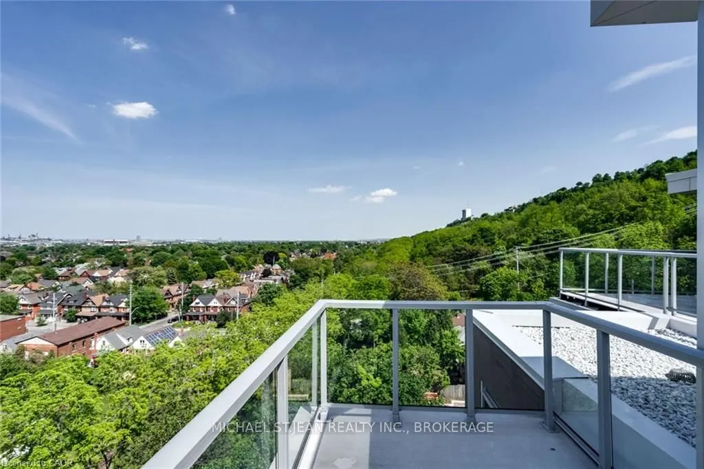 479 Charlton Avenue E, #603