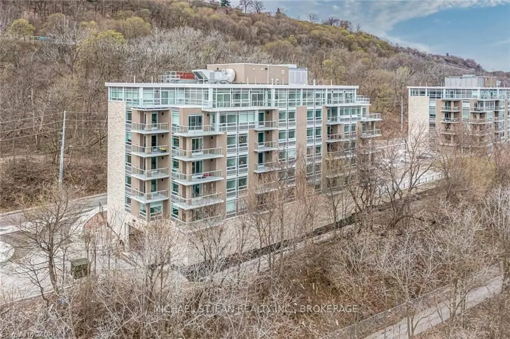 479 Charlton Avenue E, #603