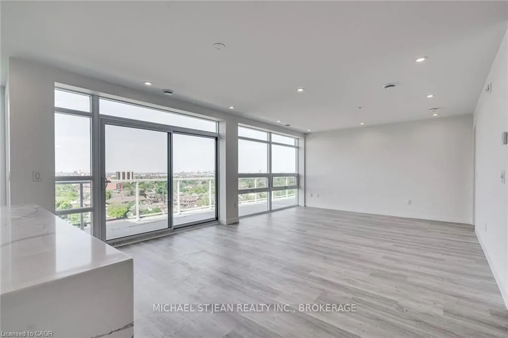 479 Charlton Avenue E, #603