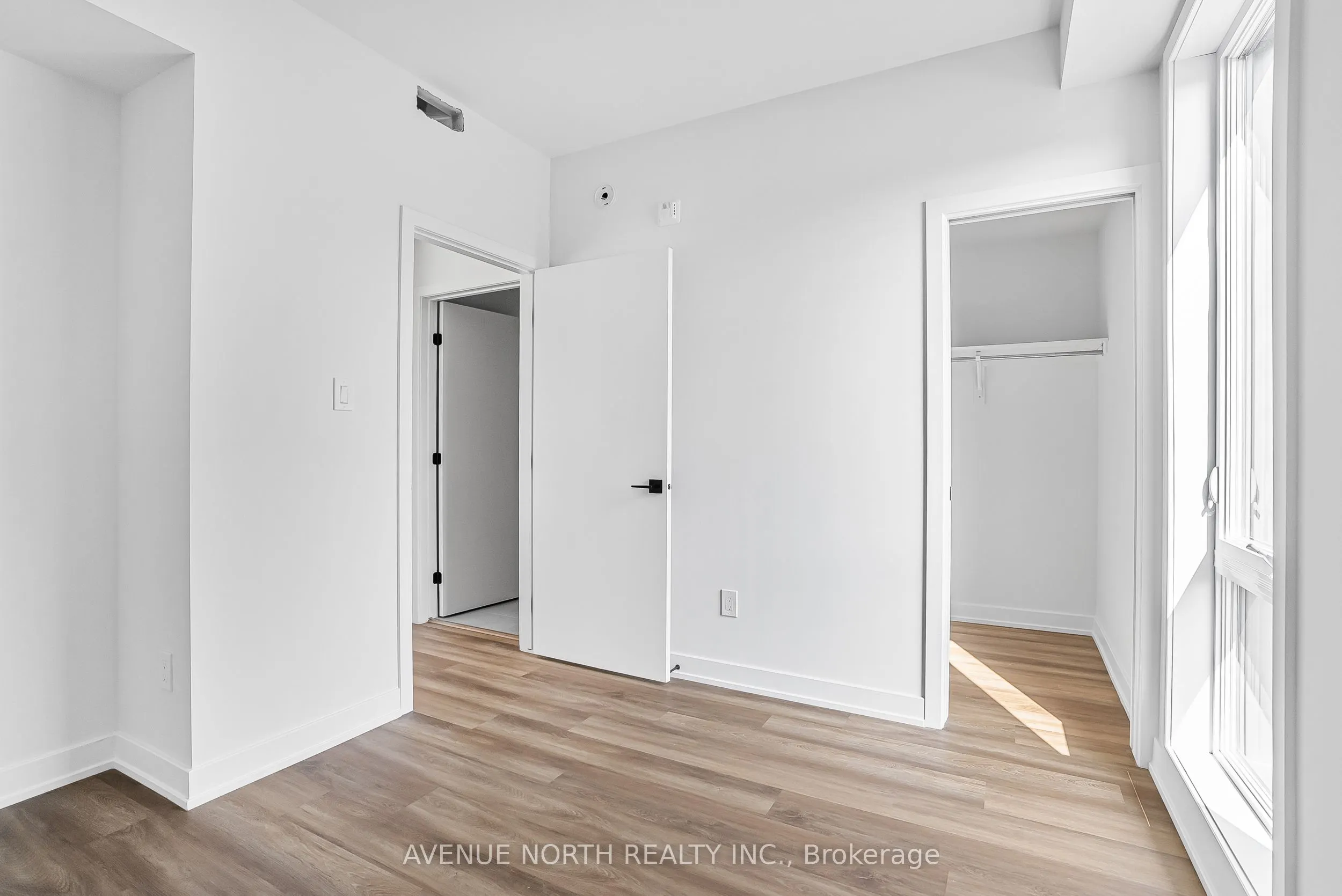 391 Dieppe Street, #03
