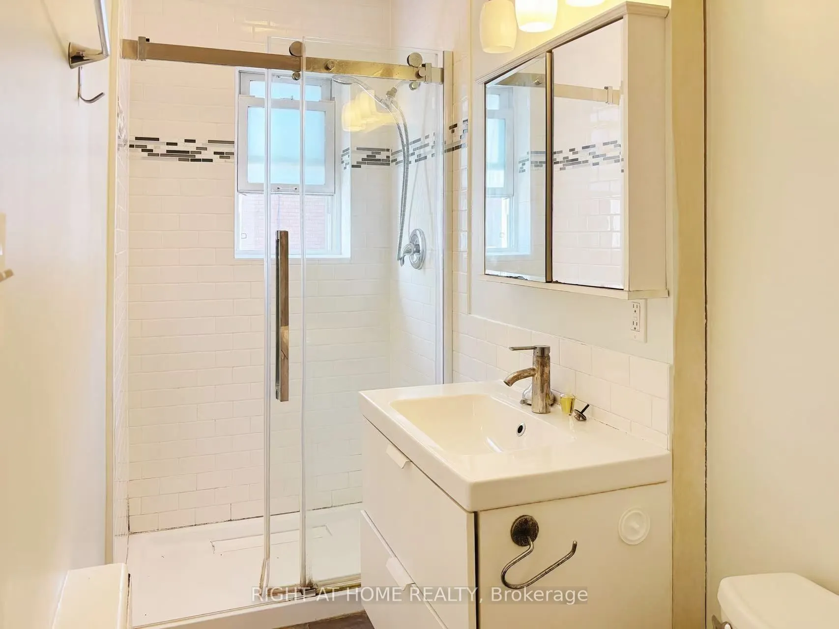 367 Dominion Avenue, #1