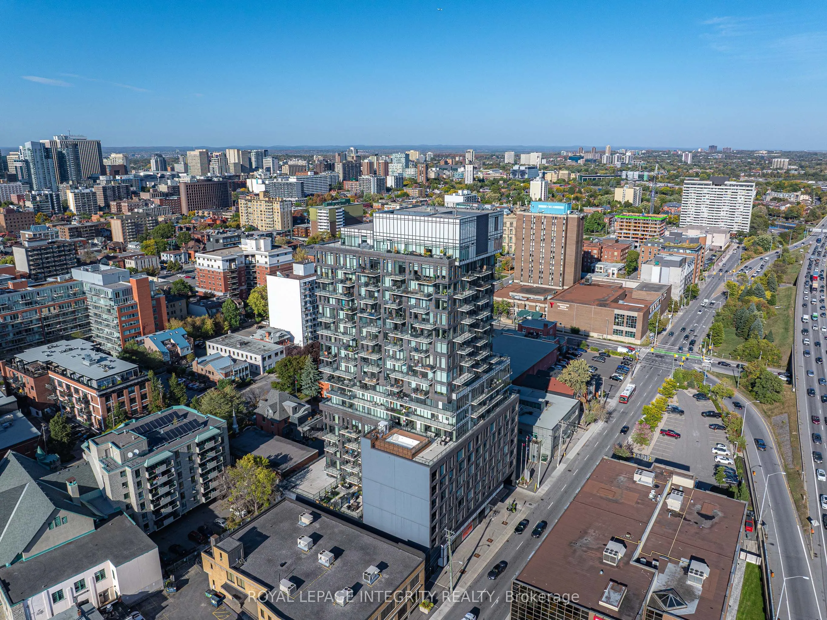 203 Catherine Street, #802